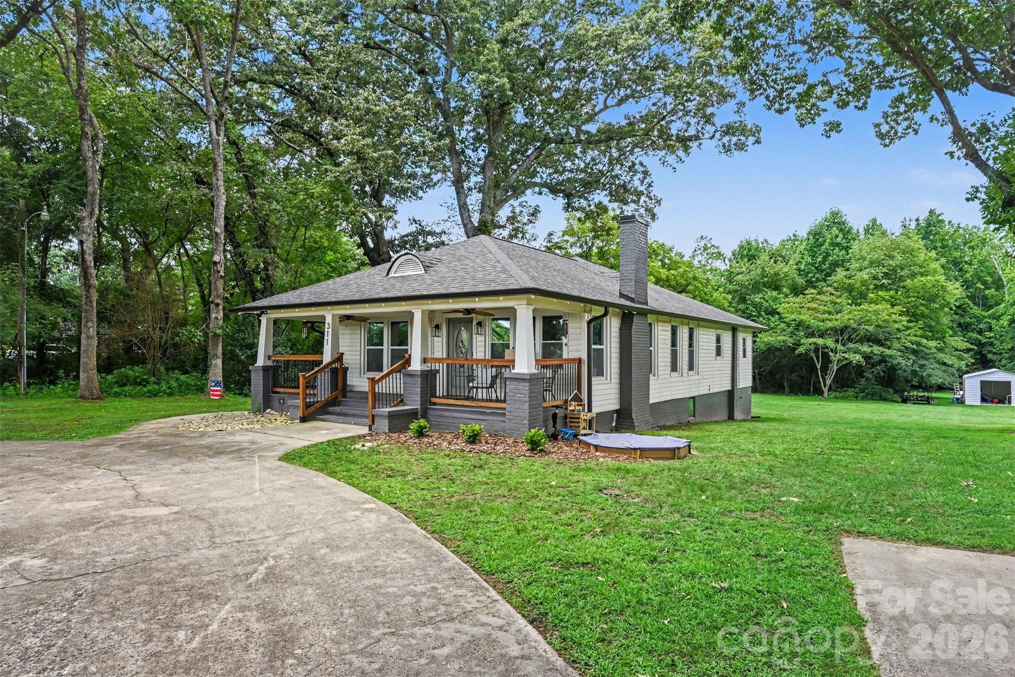 311 Roy Eaker Road Property Photo 3