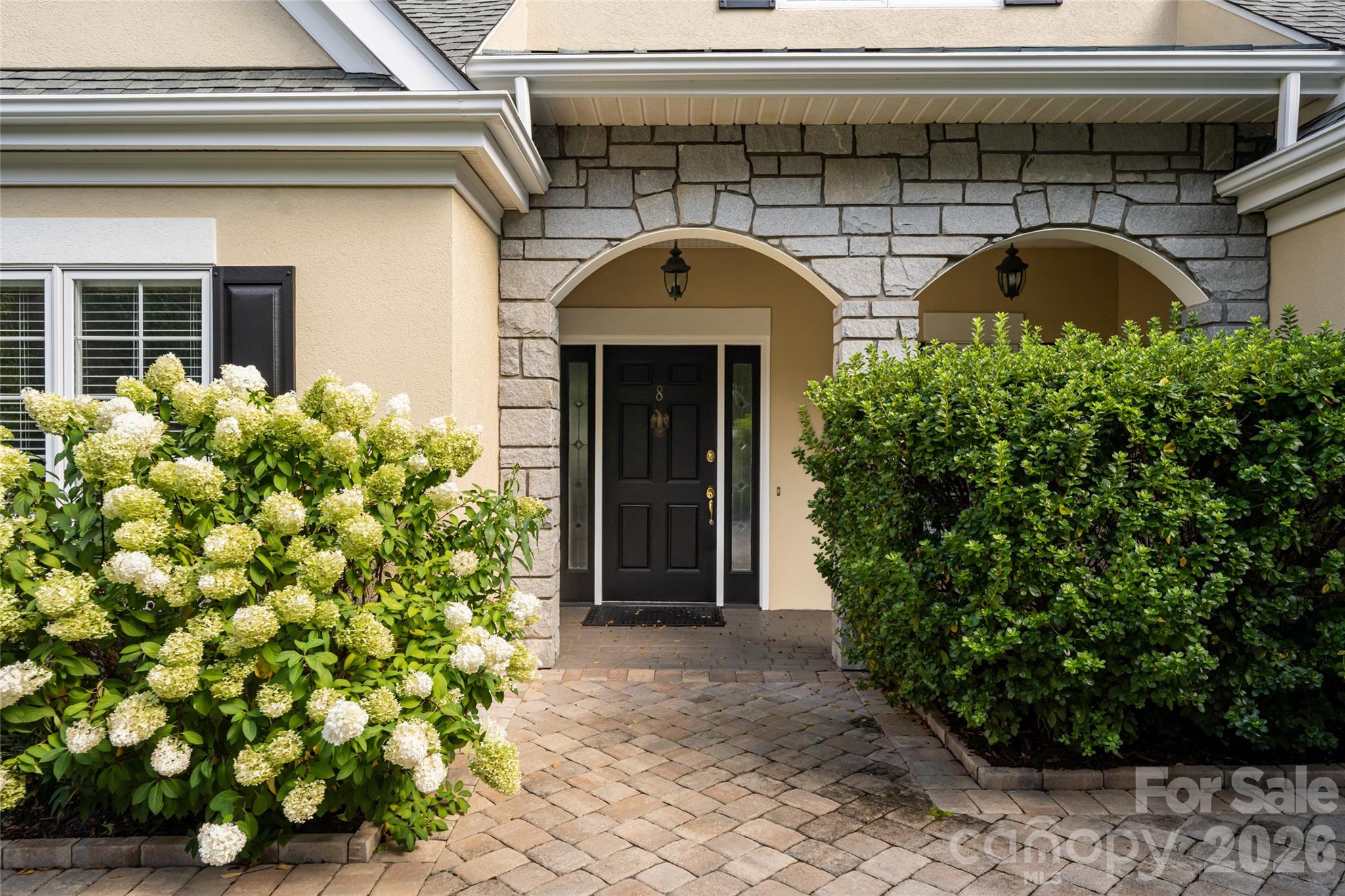 8 Clovelly Way Property Photo 7