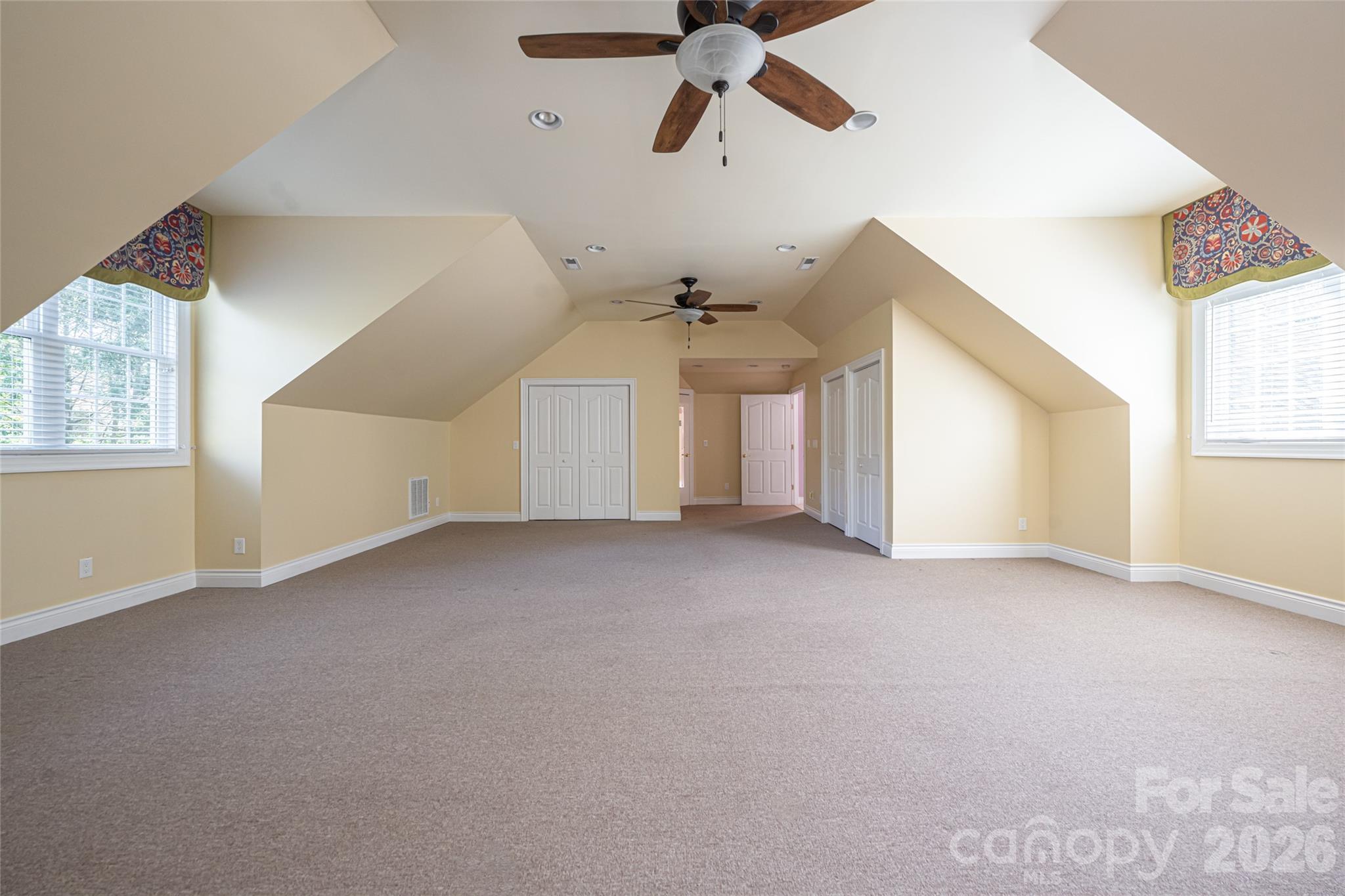 8 Clovelly Way Property Photo 34