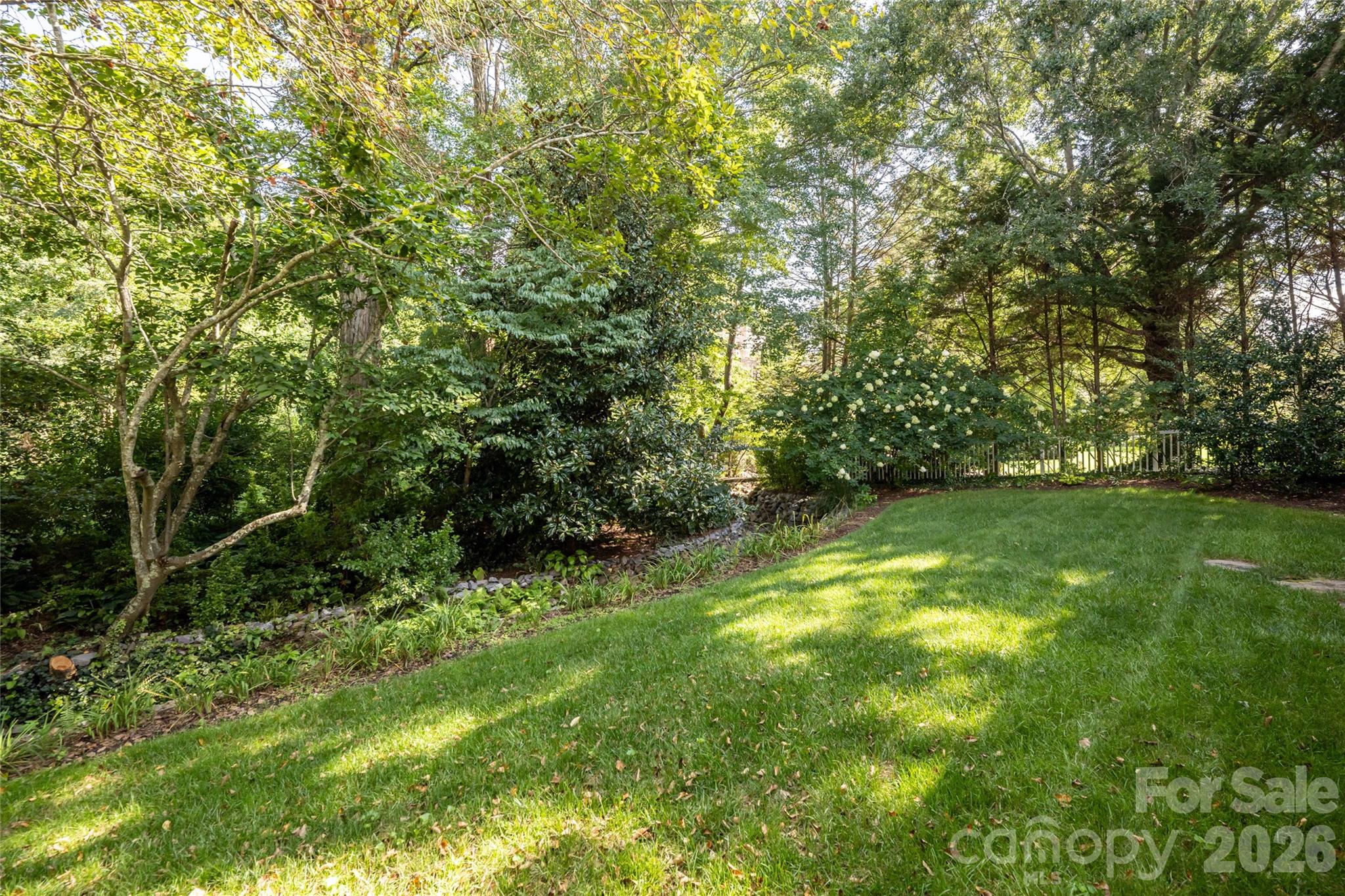 8 Clovelly Way Property Photo 40