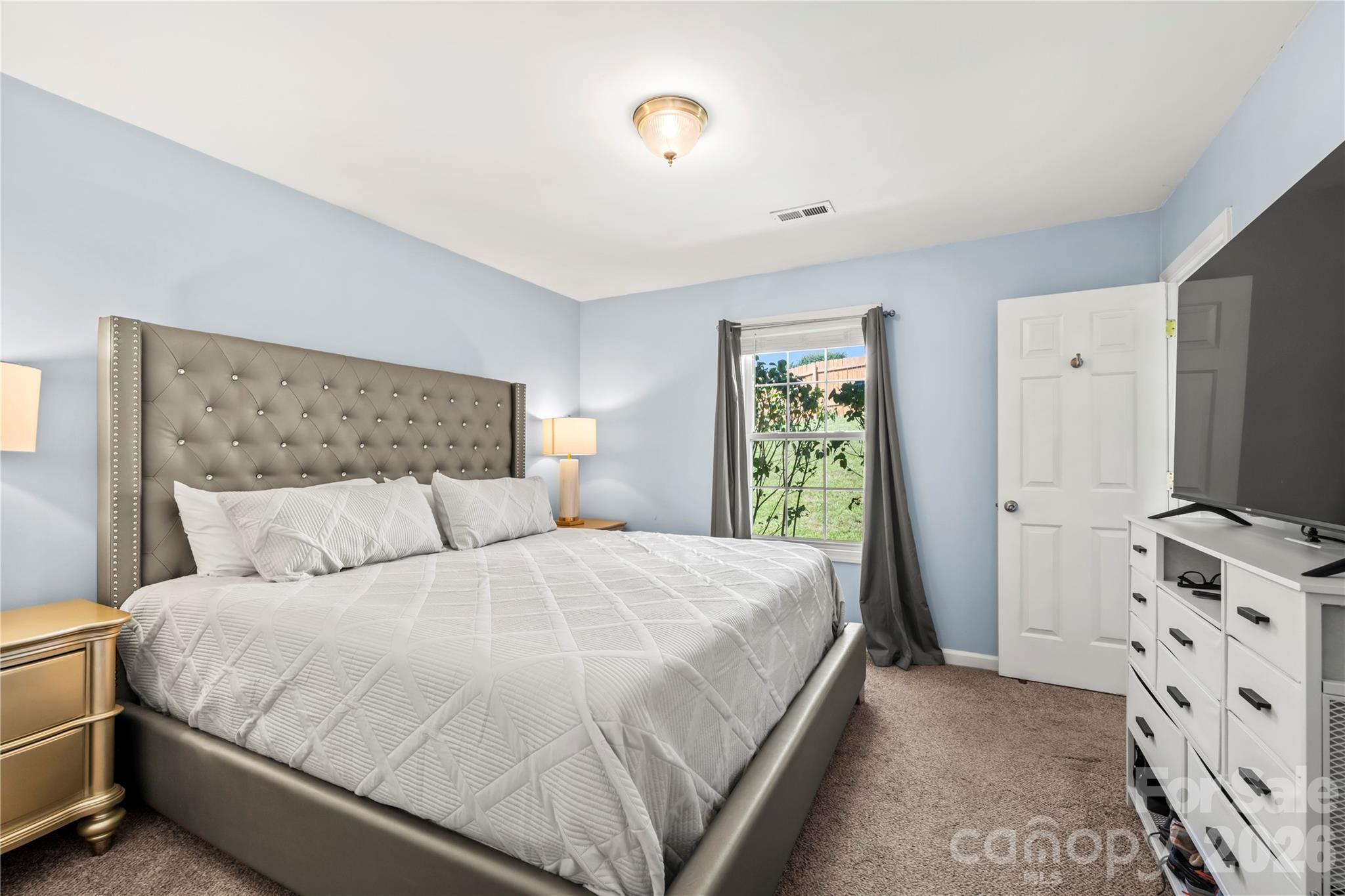 12 Sydney Lane Property Photo 17