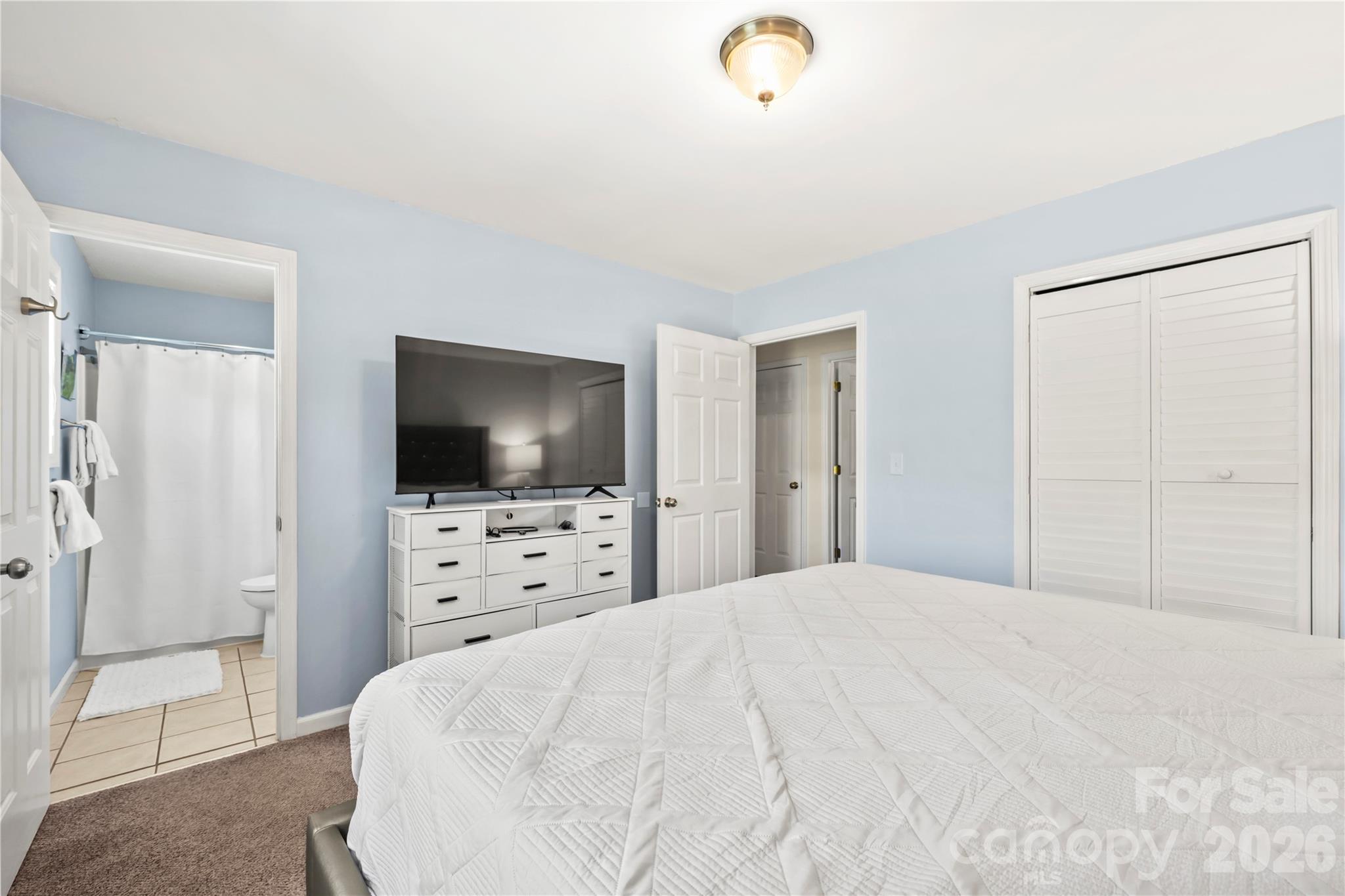 12 Sydney Lane Property Photo 18