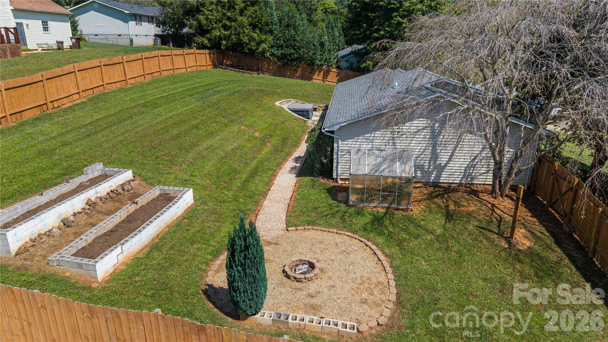 12 Sydney Lane Property Photo 27