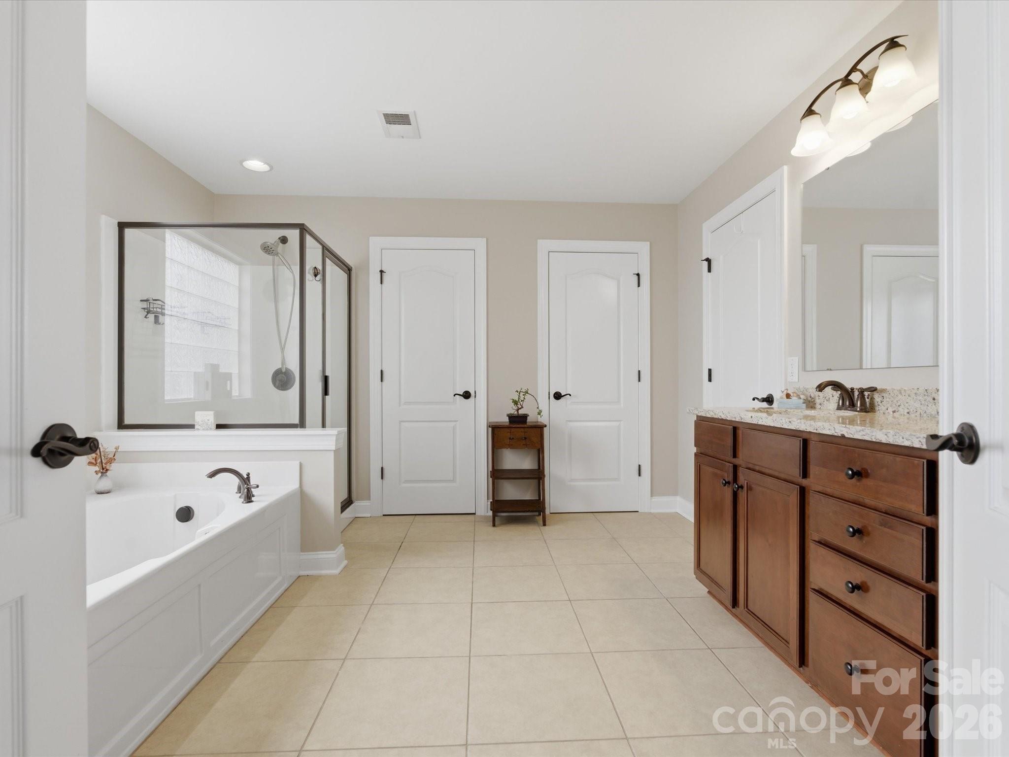 5105 Saint Clair Street Property Photo 14