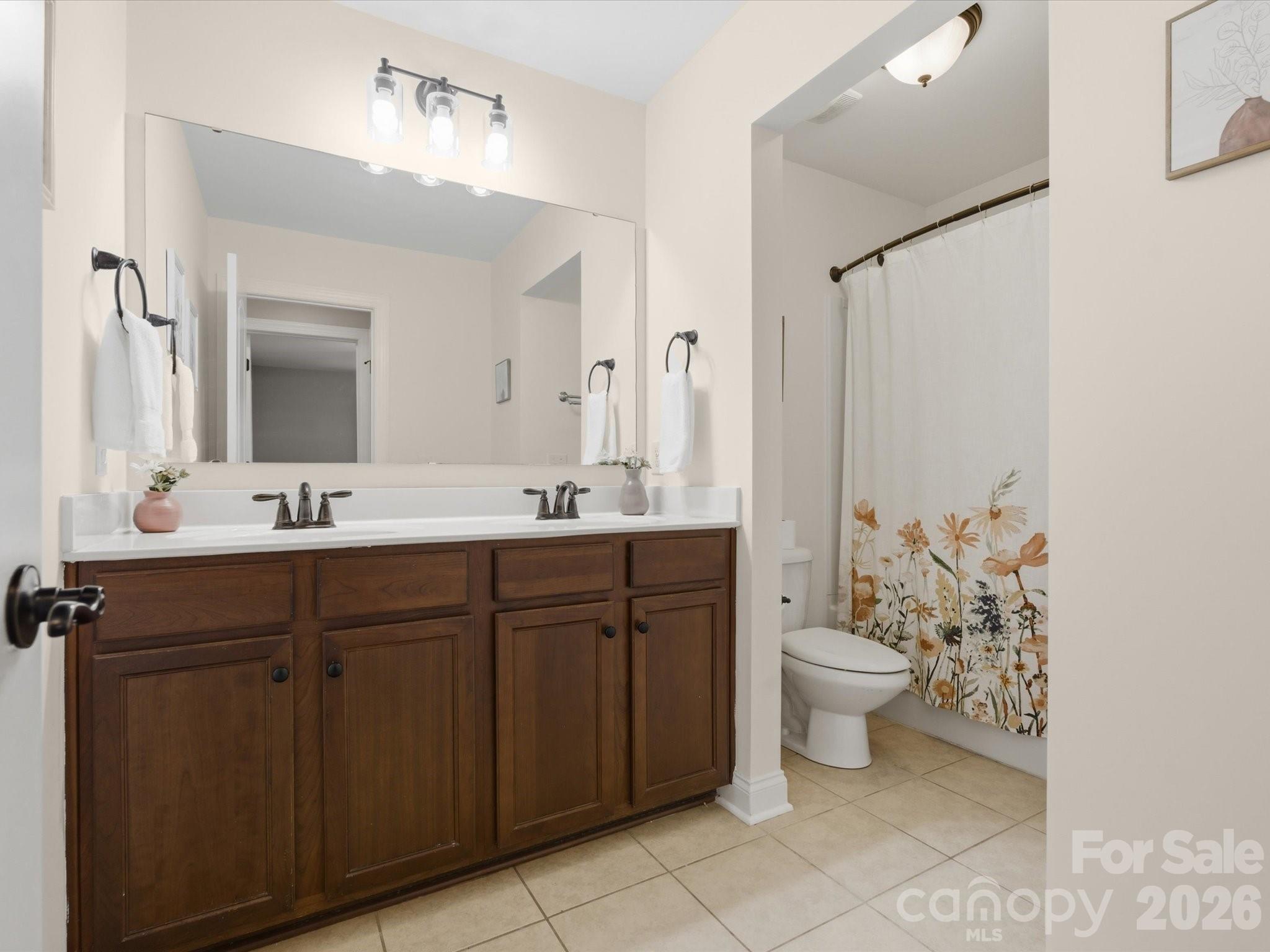 5105 Saint Clair Street Property Photo 17