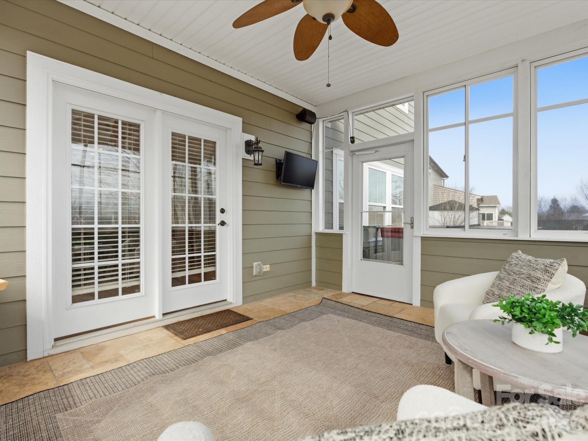 5105 Saint Clair Street Property Photo 23