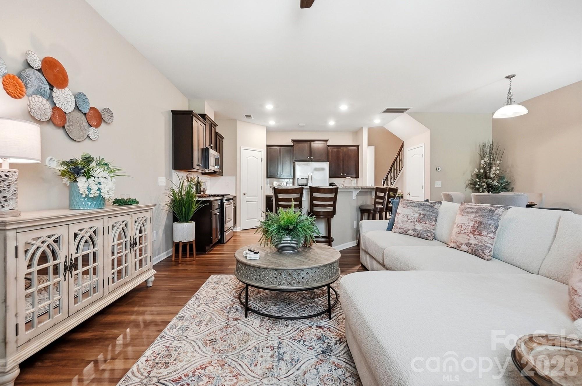509 Common Raven Court Property Photo 8