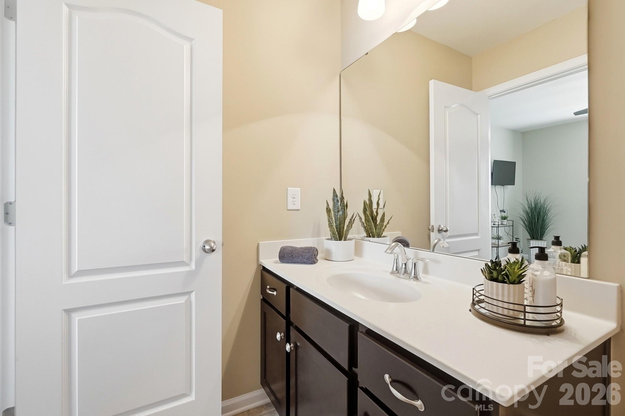 509 Common Raven Court Property Photo 32