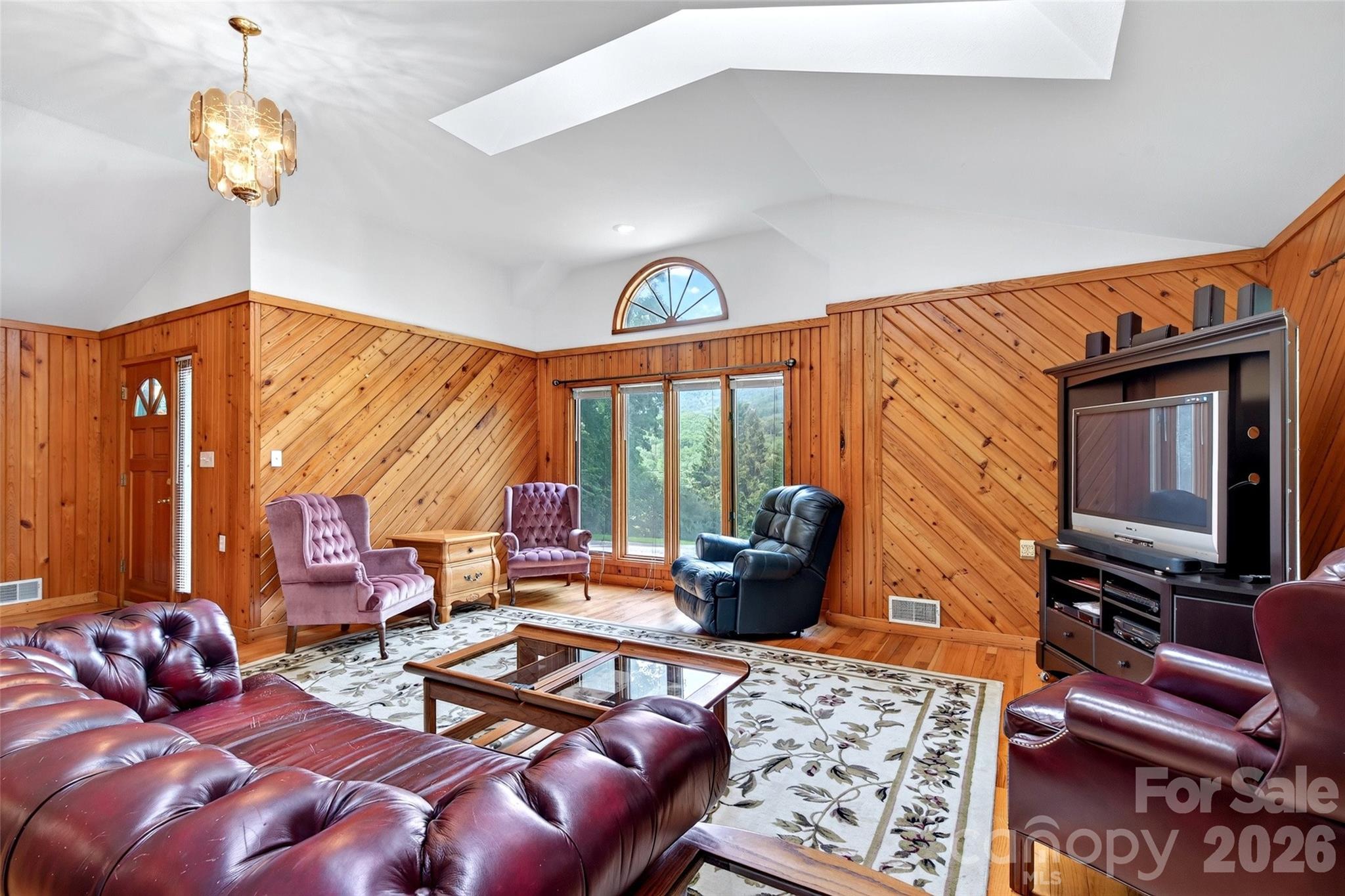 108 Shenandoah Drive Property Photo 6