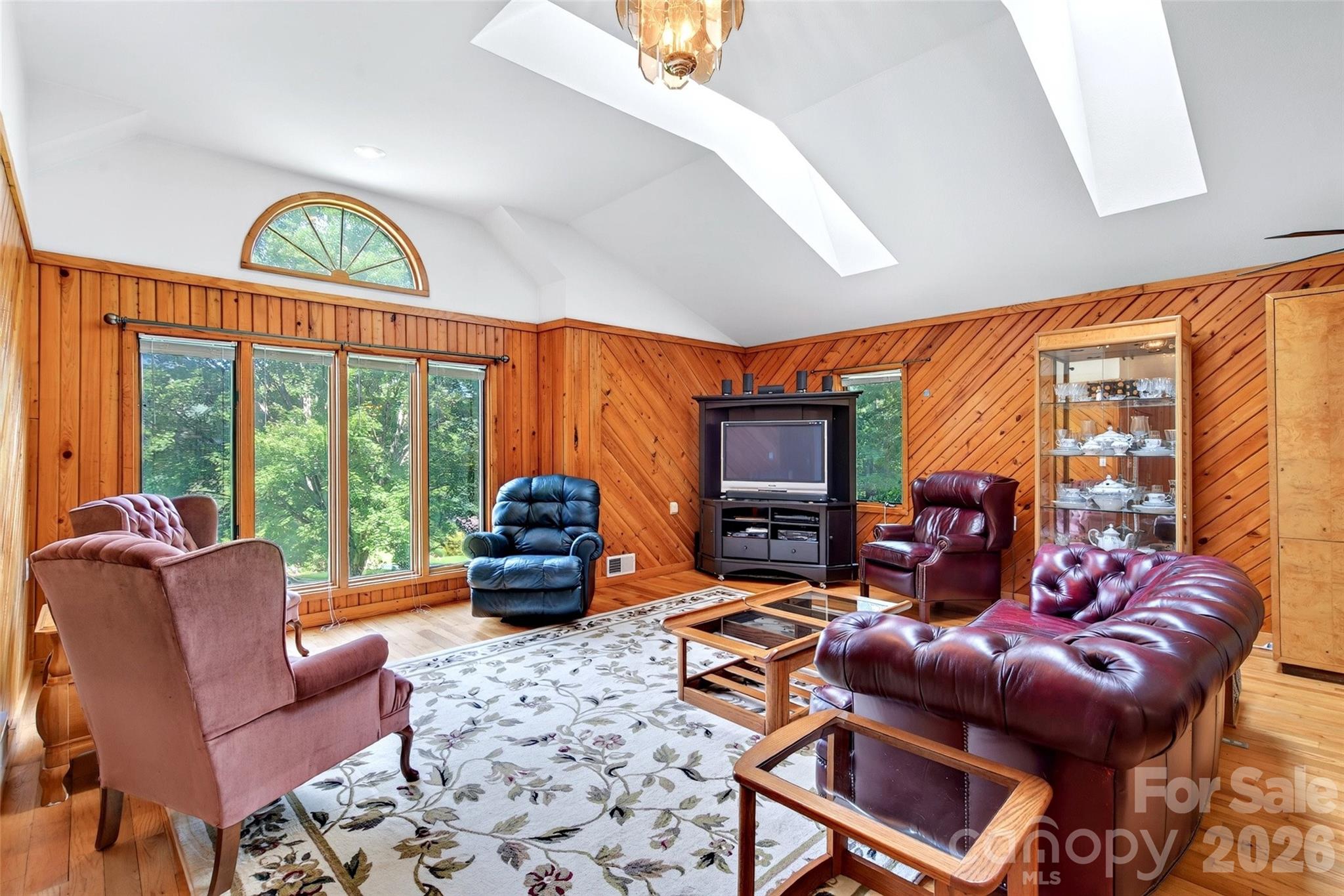 108 Shenandoah Drive Property Photo 7