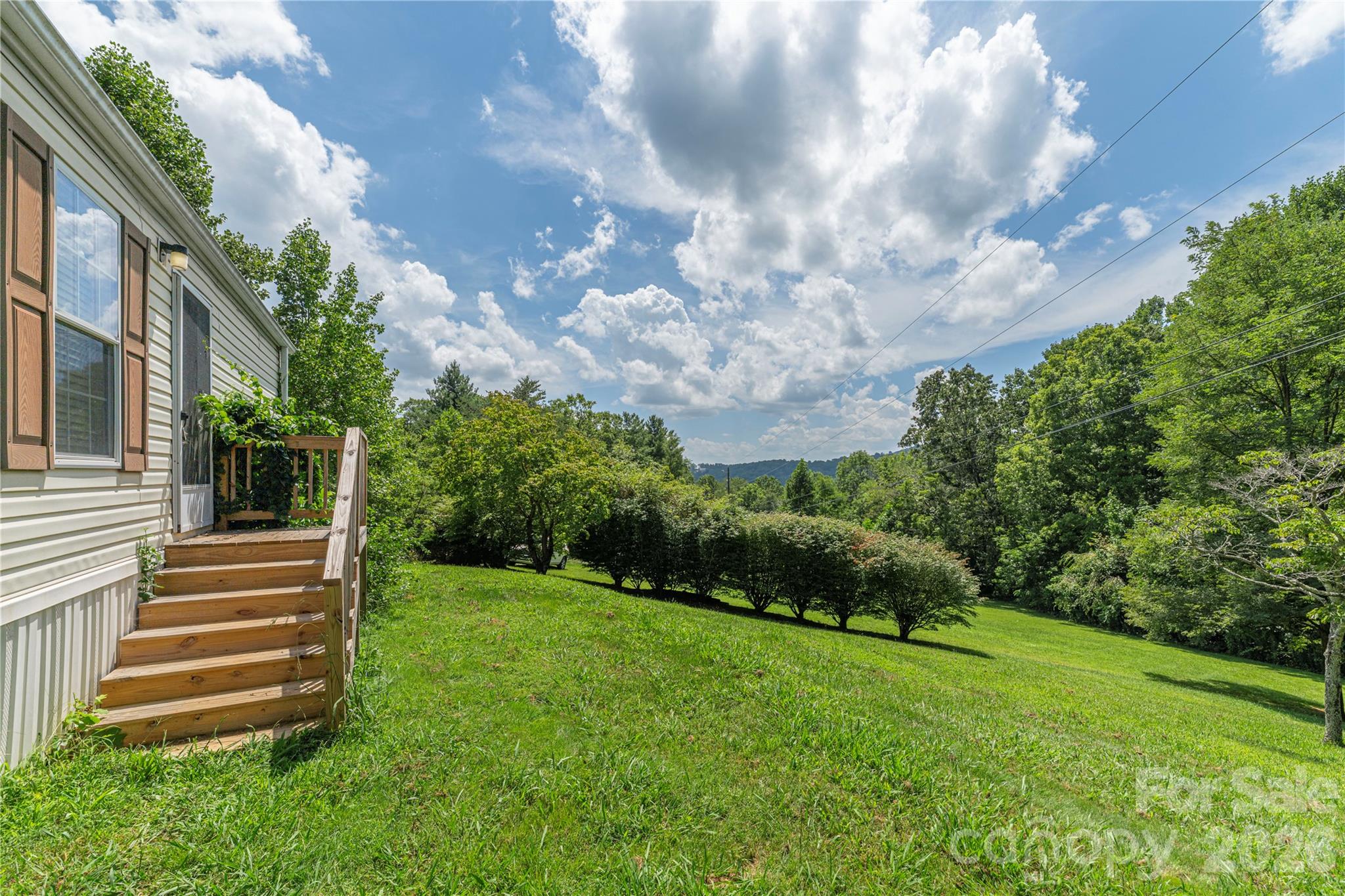 124 Sayles Town Place Property Photo 2