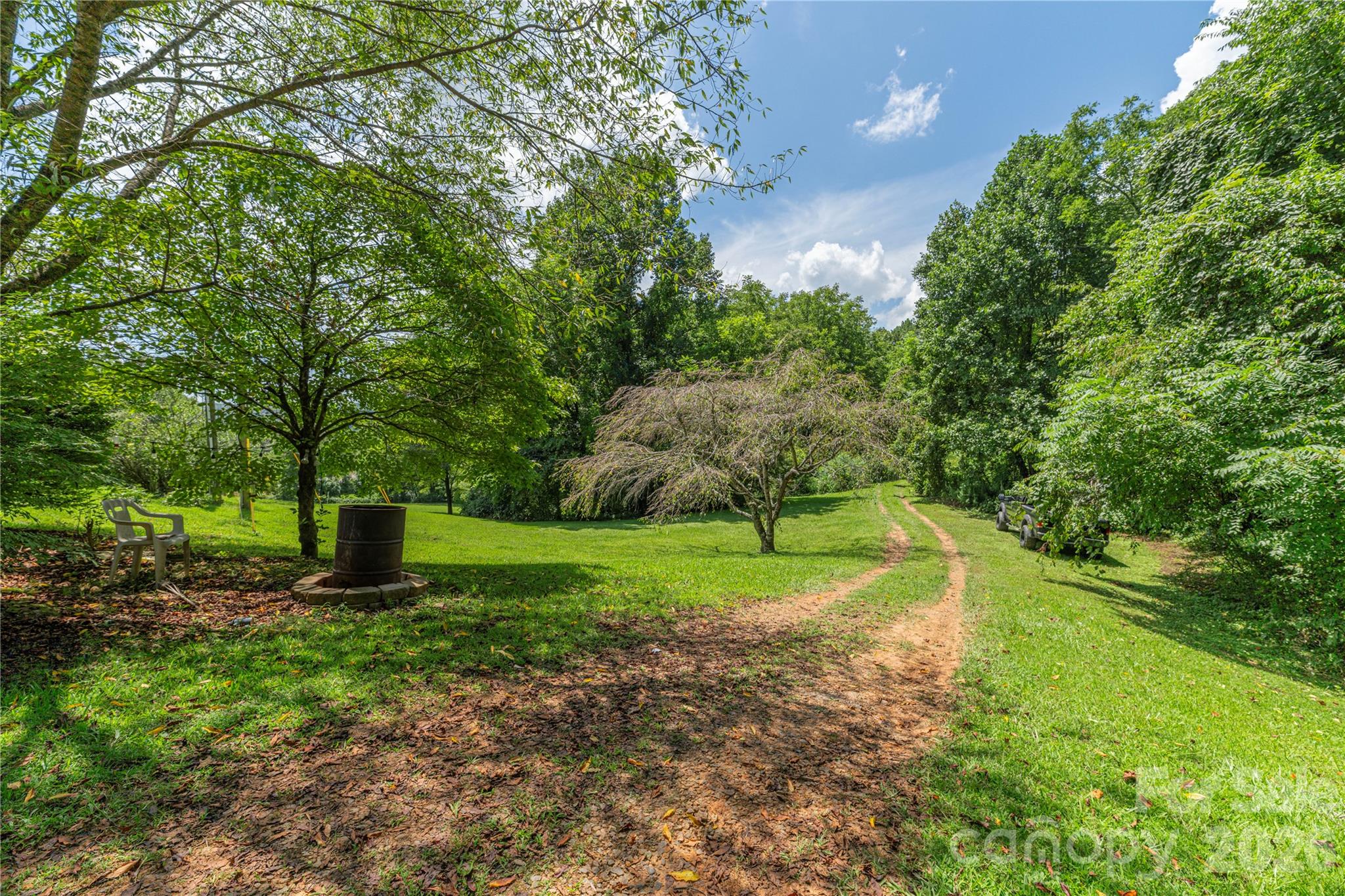 124 Sayles Town Place Property Photo 4