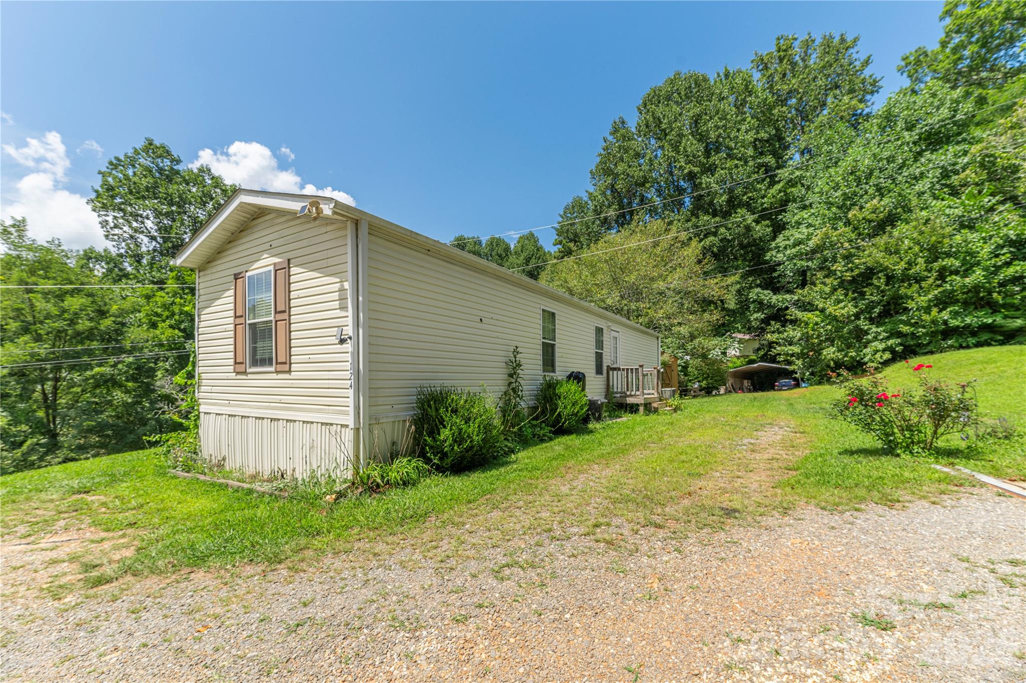 124 Sayles Town Place Property Photo 10