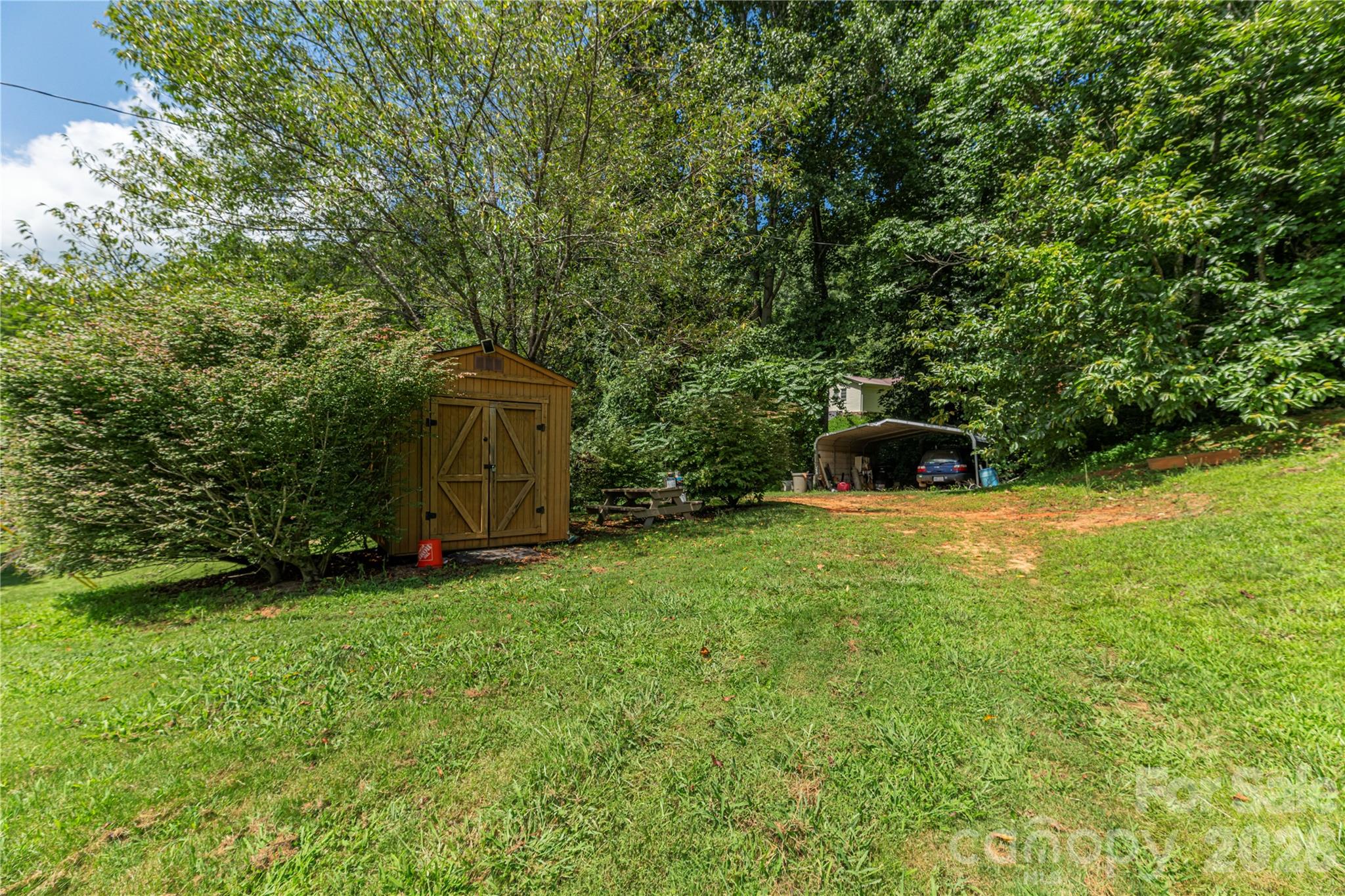 124 Sayles Town Place Property Photo 12