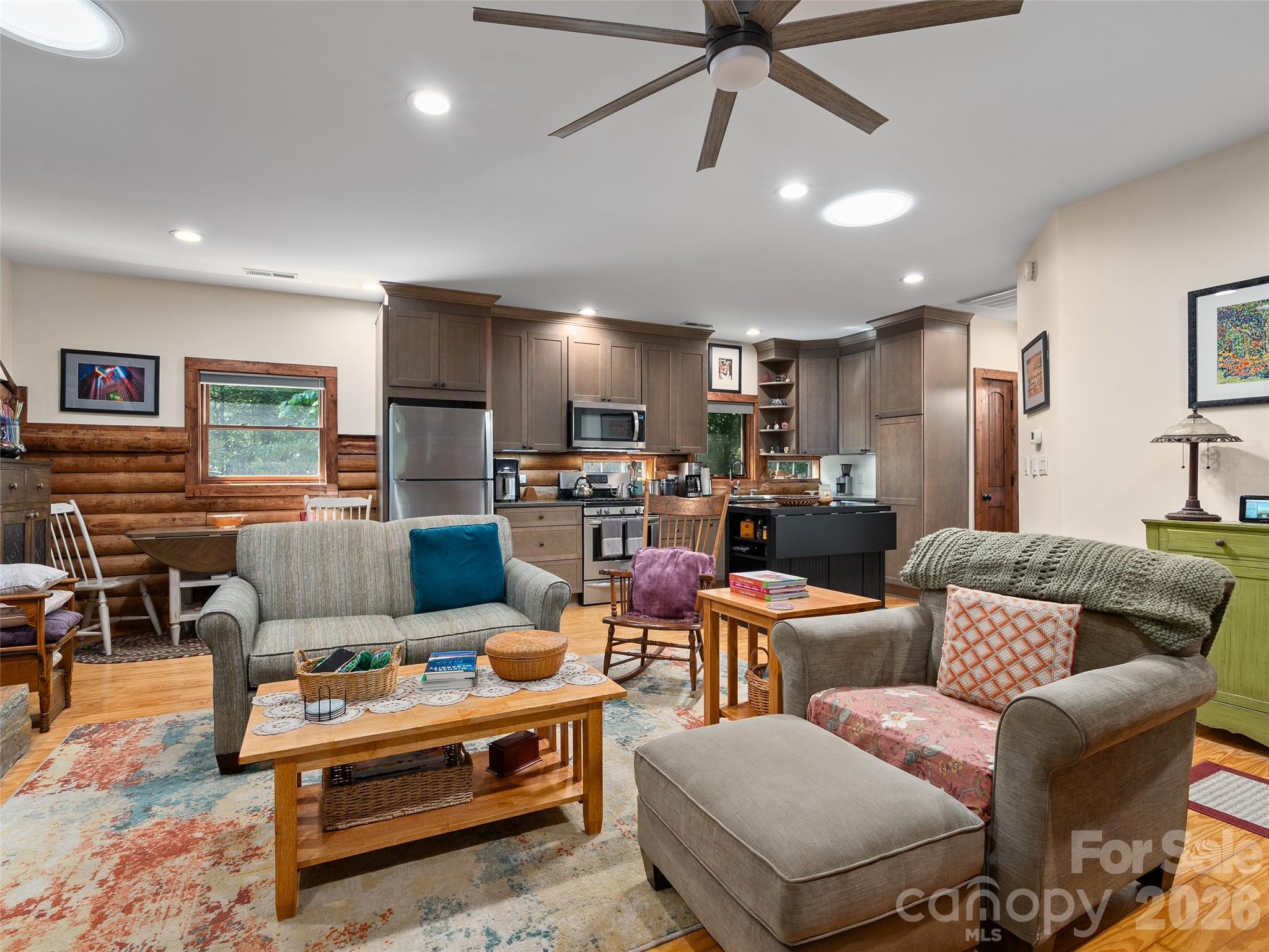 185 Rainbow Lake Drive Property Photo 8