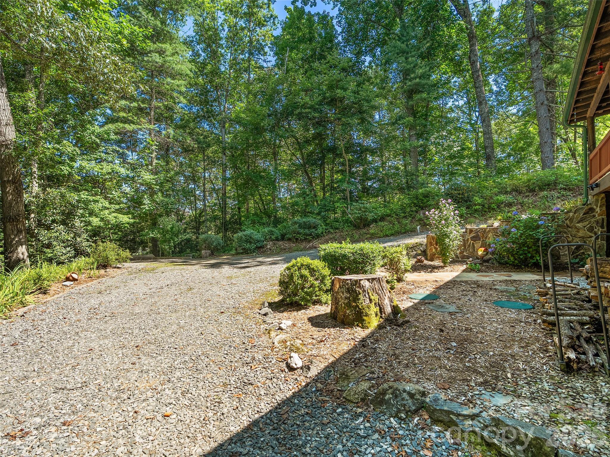 185 Rainbow Lake Drive Property Photo 32