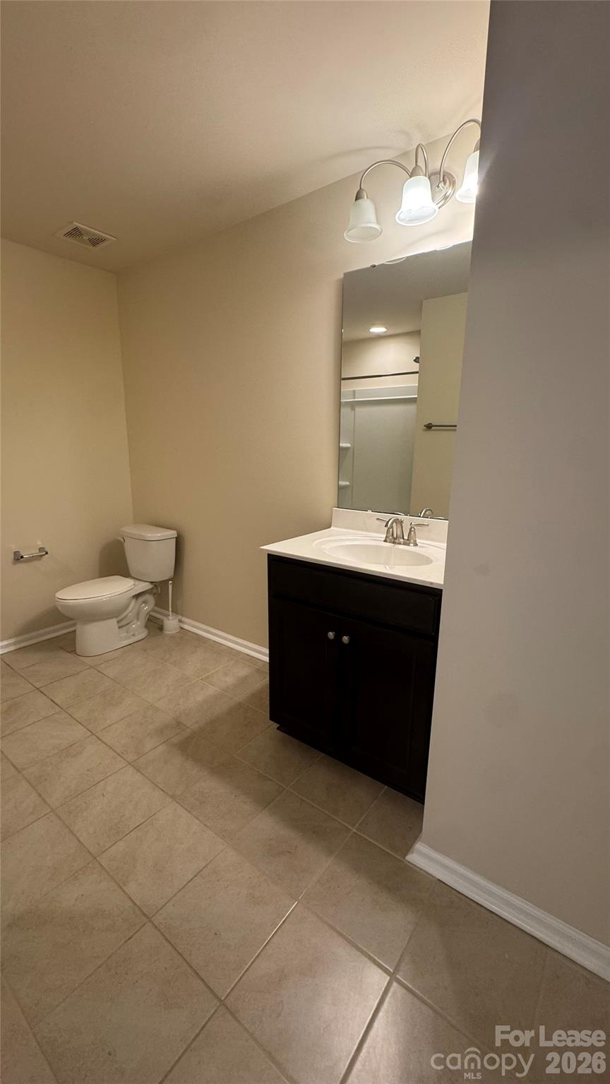 504 Twelve Oaks Lane Property Photo 28