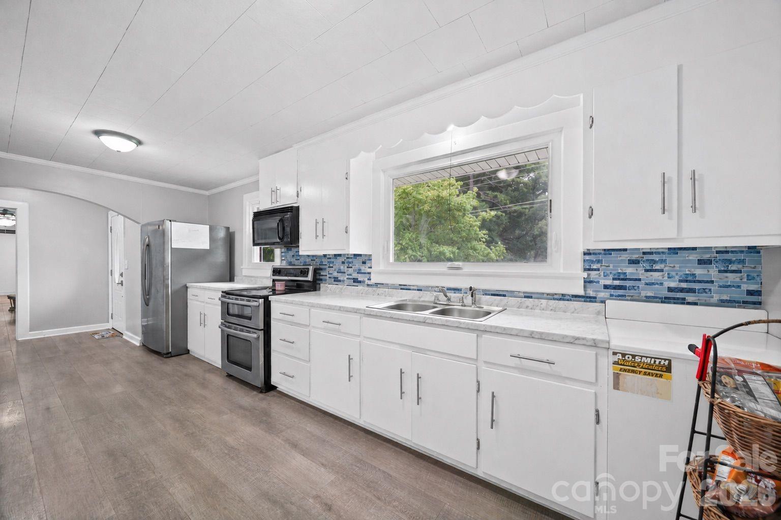 1030 Lippard Road Property Photo 3