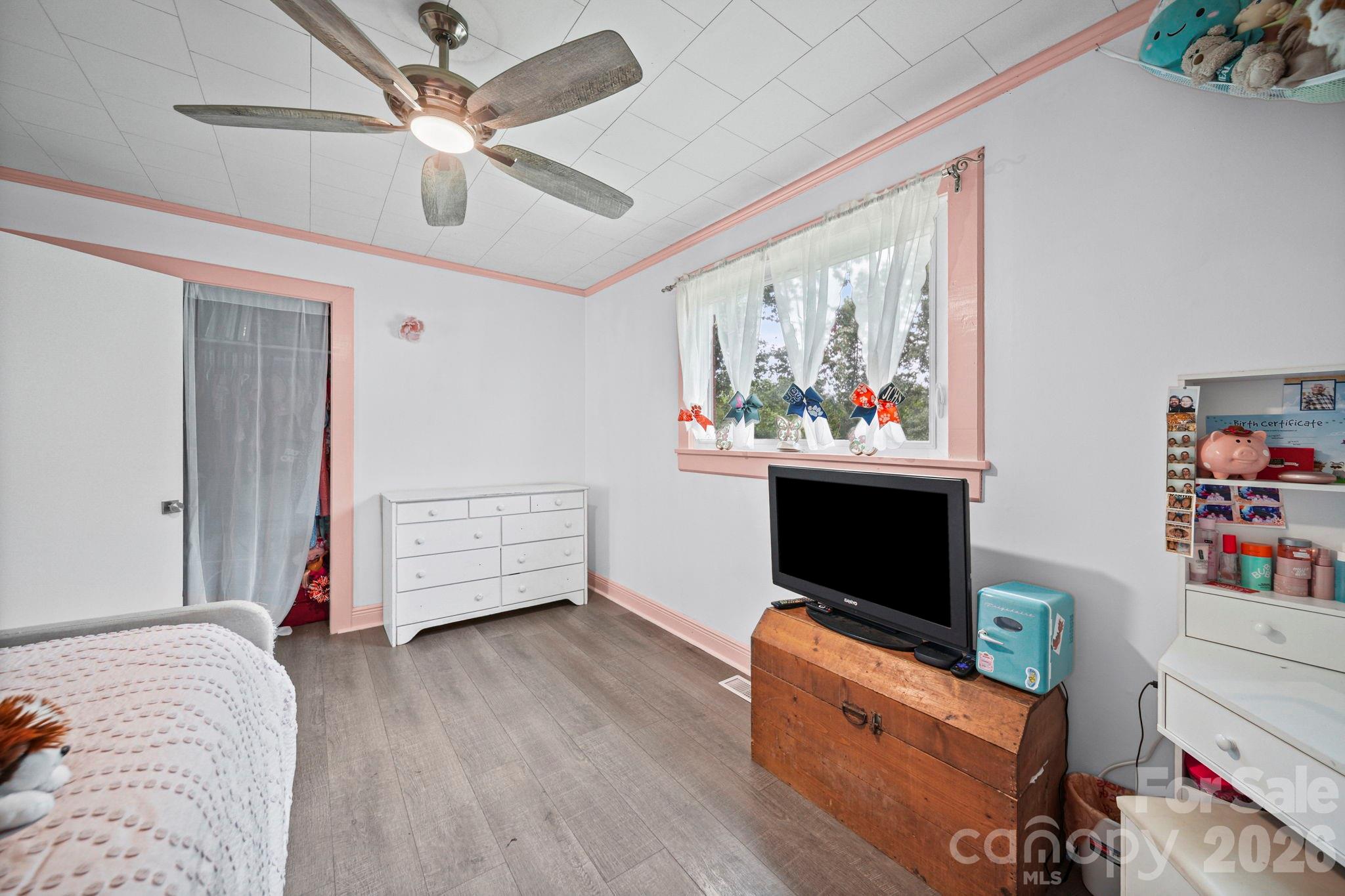 1030 Lippard Road Property Photo 15