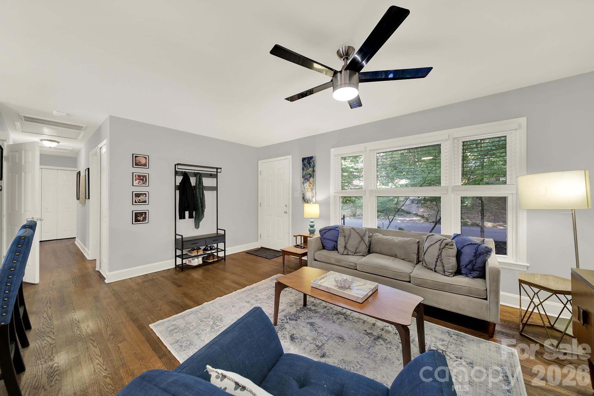 7439 Watercrest Road Property Photo 4
