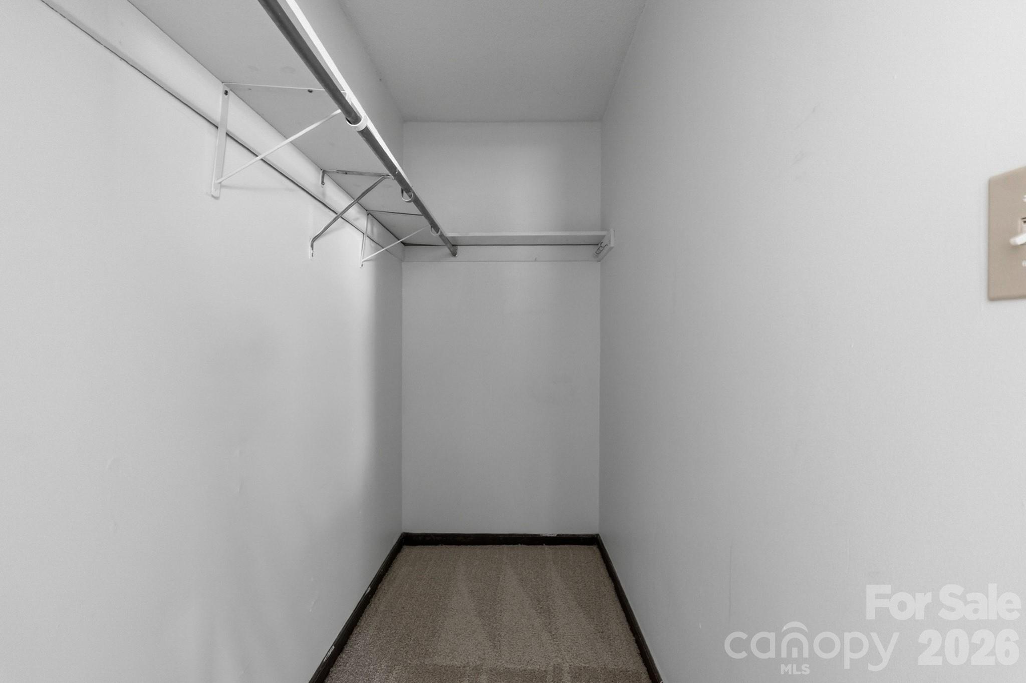 5300 Rolling Oak Lane Property Photo 17