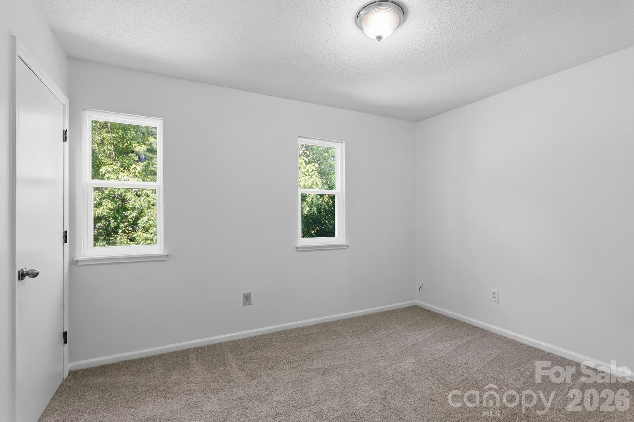5300 Rolling Oak Lane Property Photo 18