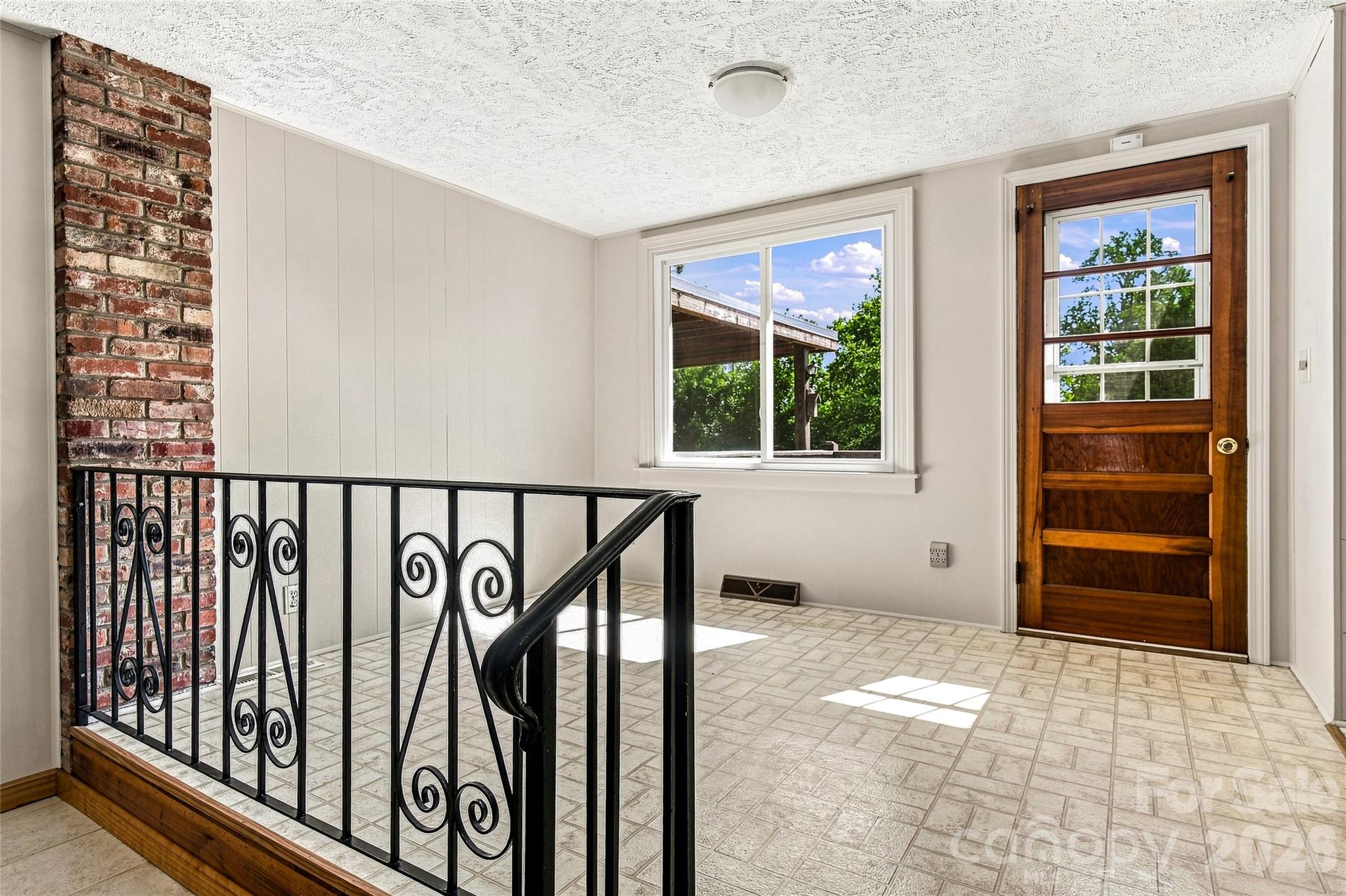 708 Loop Road Property Photo 19
