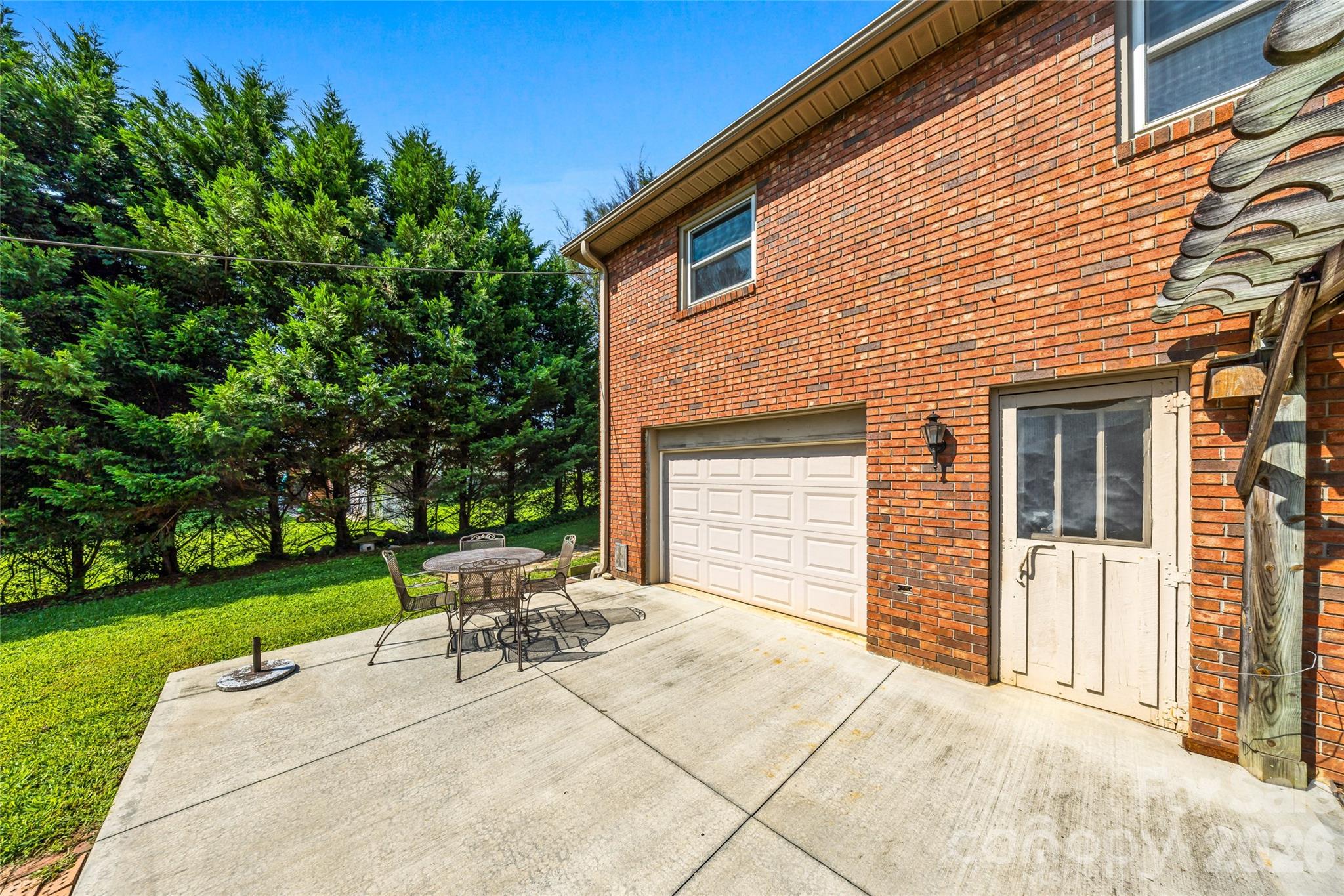 708 Loop Road Property Photo 25