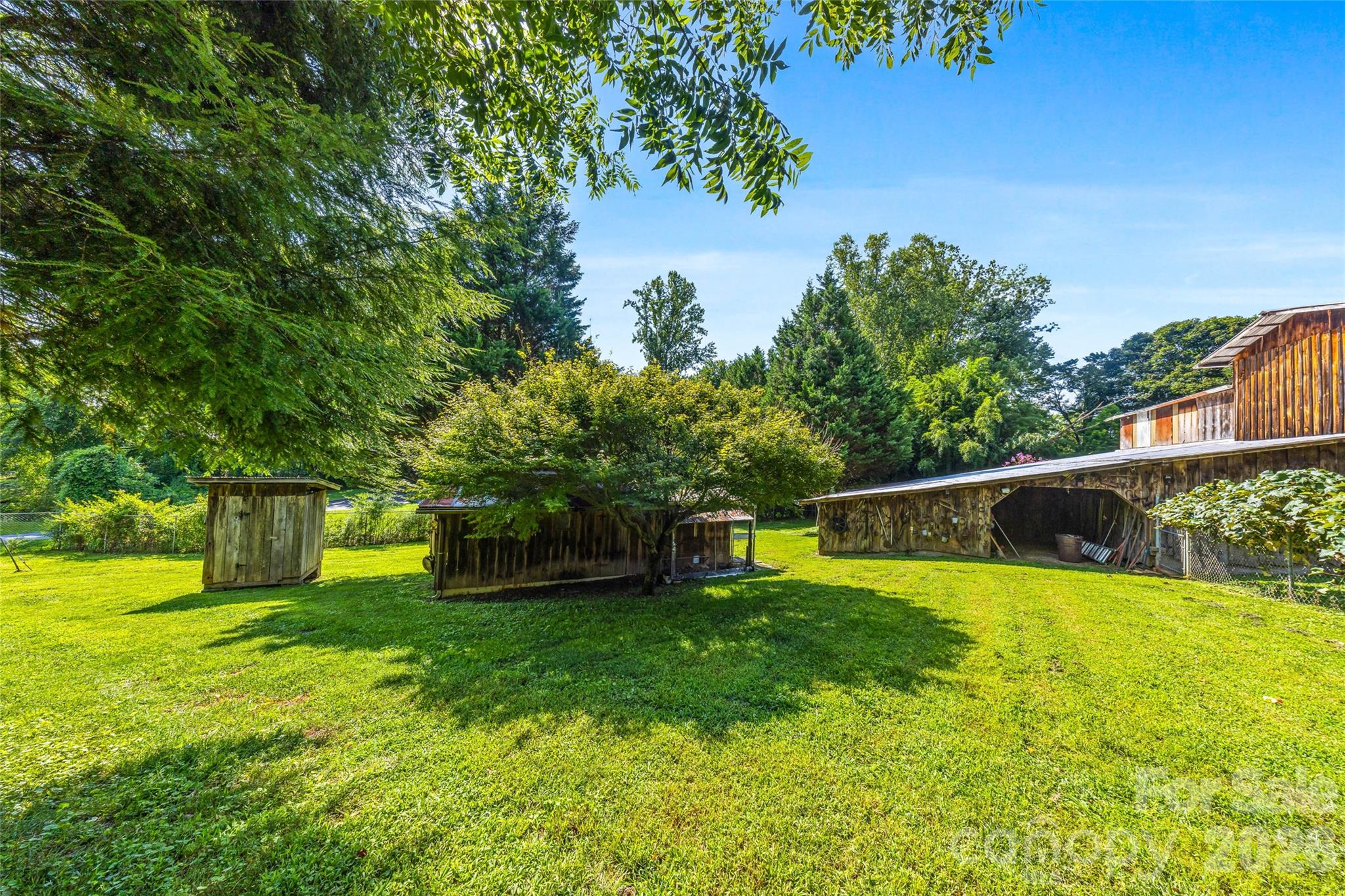 708 Loop Road Property Photo 28