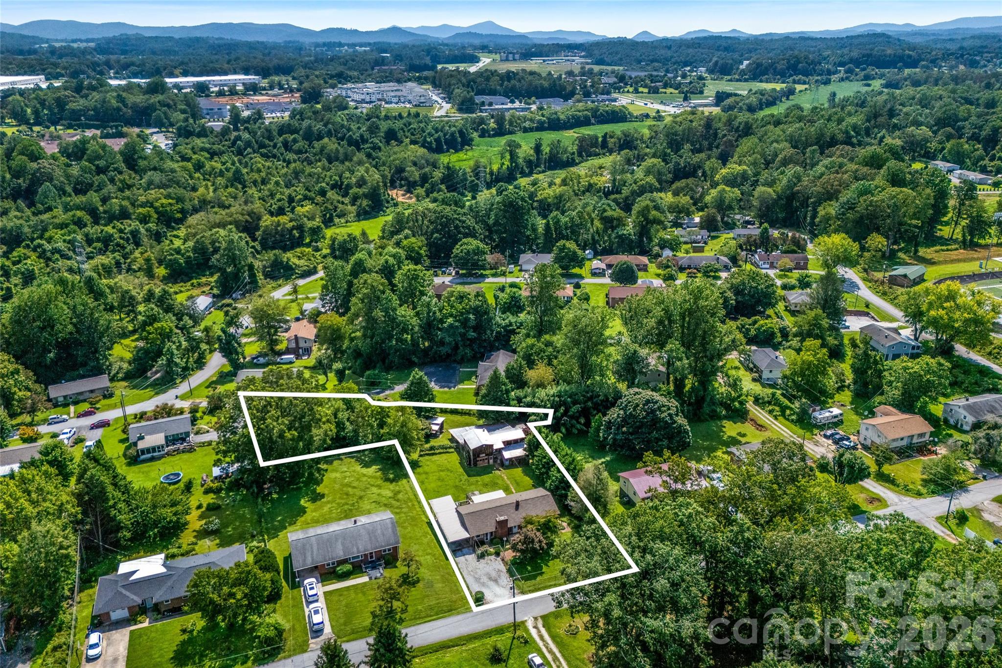 708 Loop Road Property Photo 30