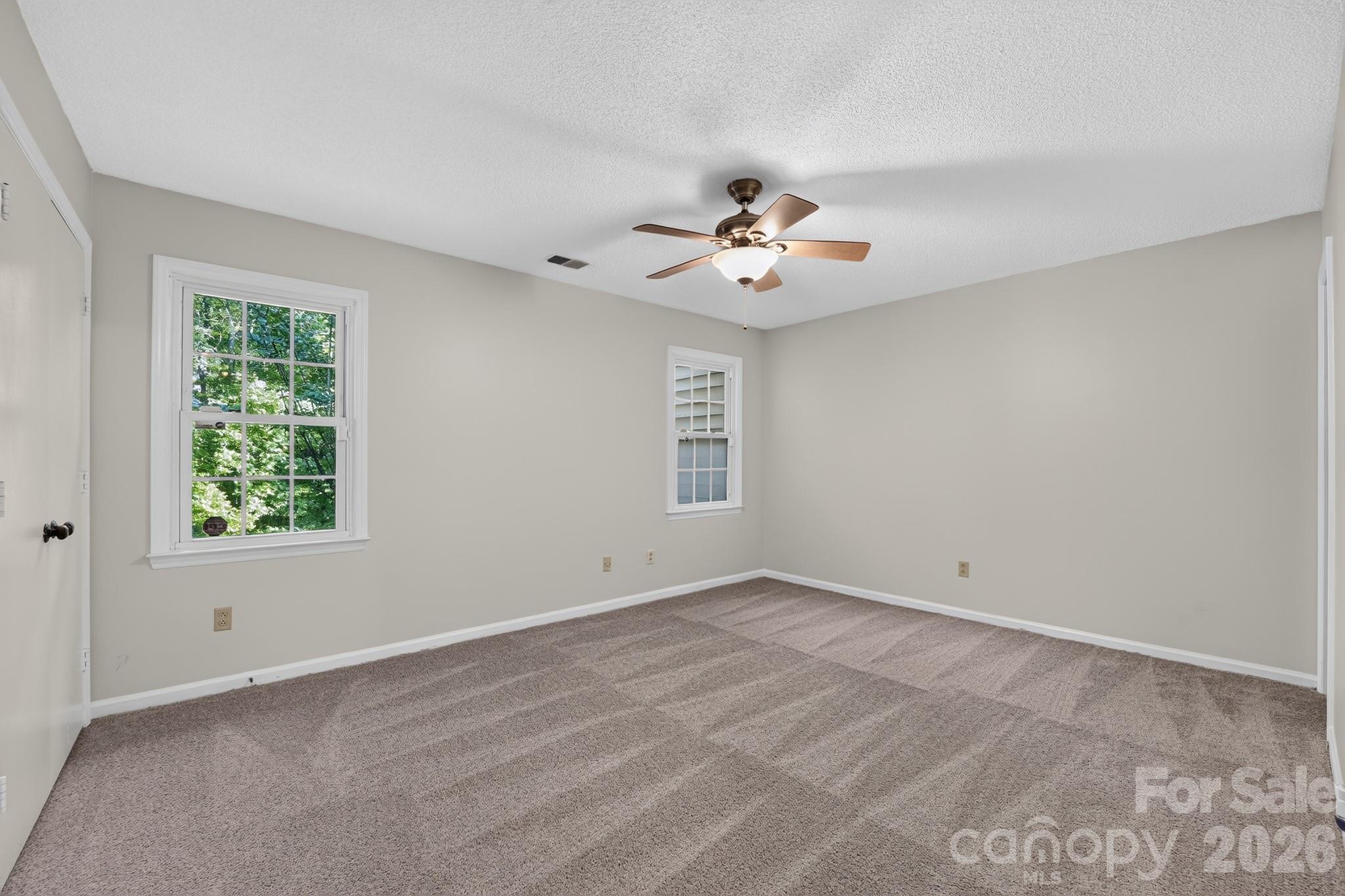 8316 Summerglen Circle Property Photo 11