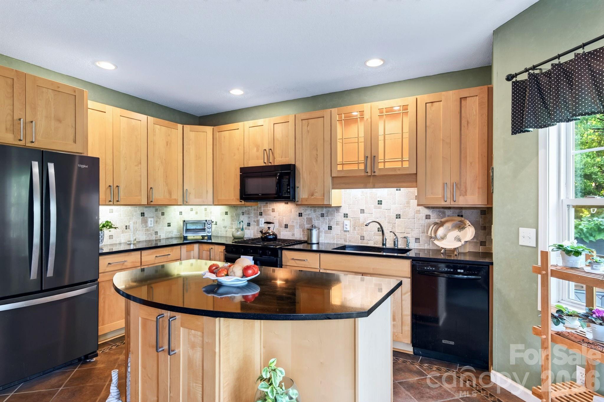 92 S Lindon Cove Road Property Photo 15