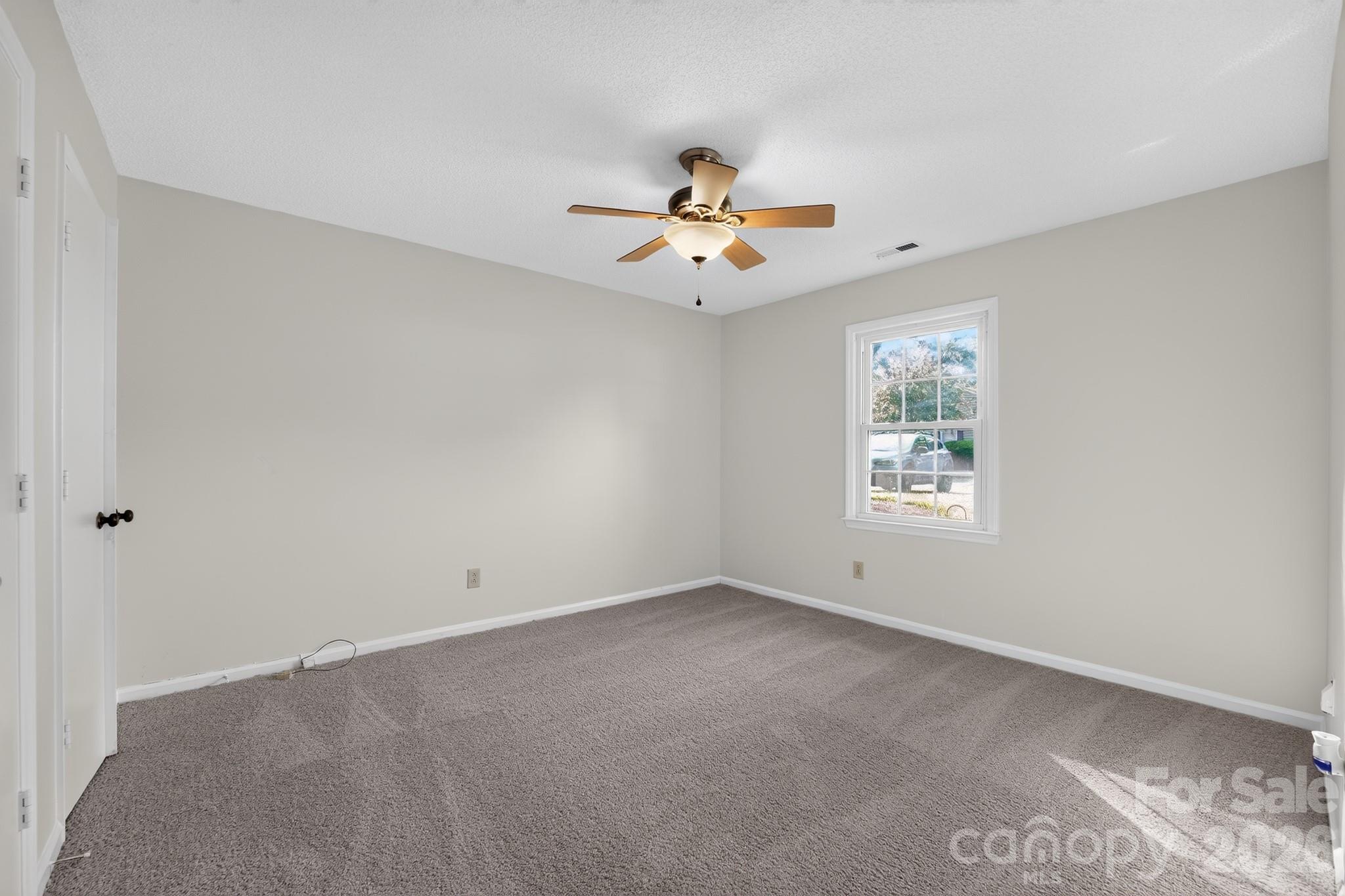8316 Summerglen Circle Property Photo 10
