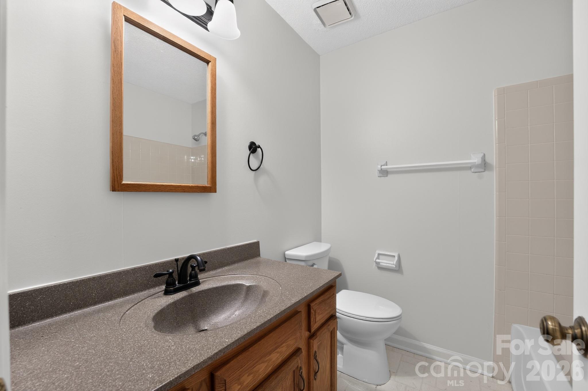 8316 Summerglen Circle Property Photo 13