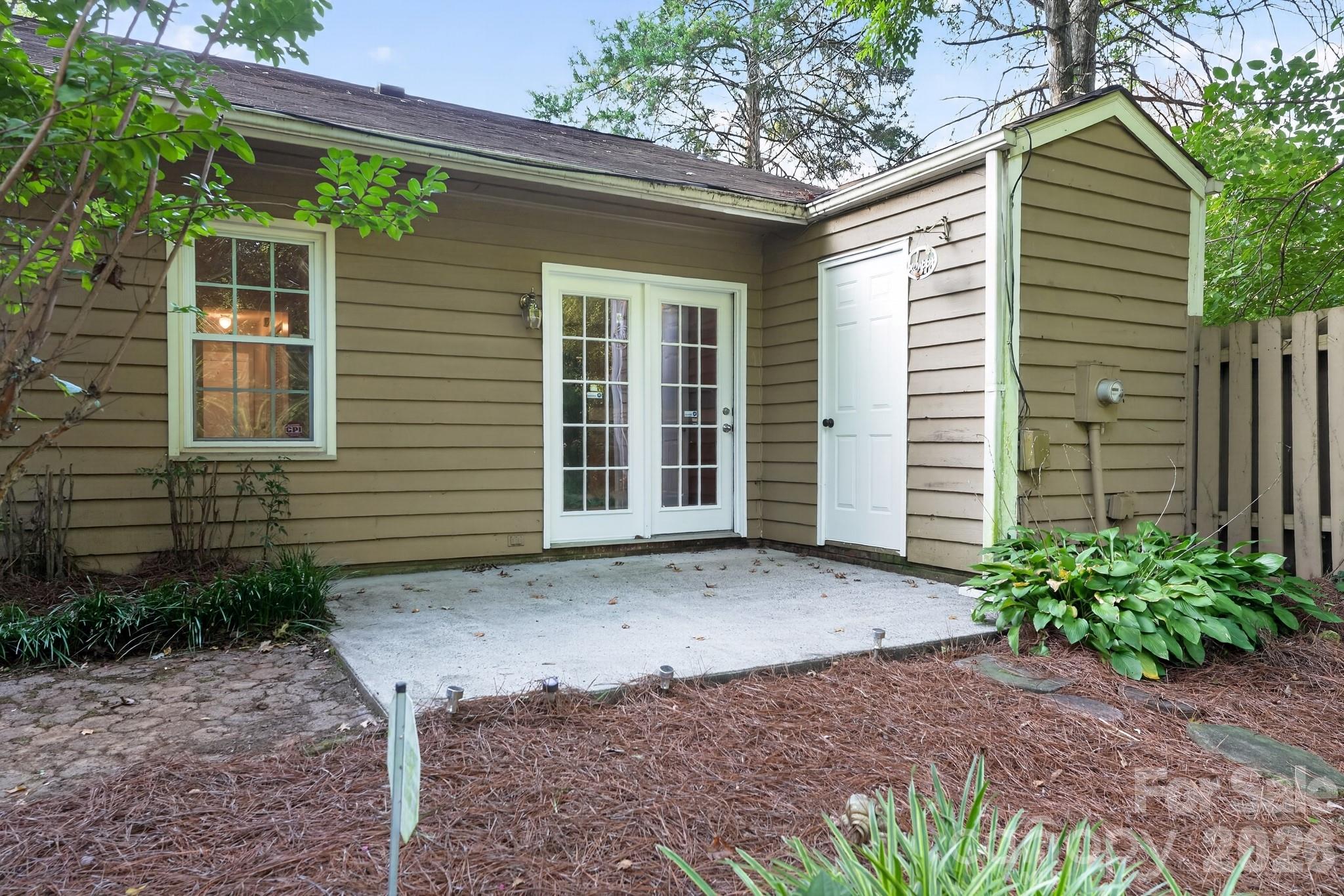 8316 Summerglen Circle Property Photo 15