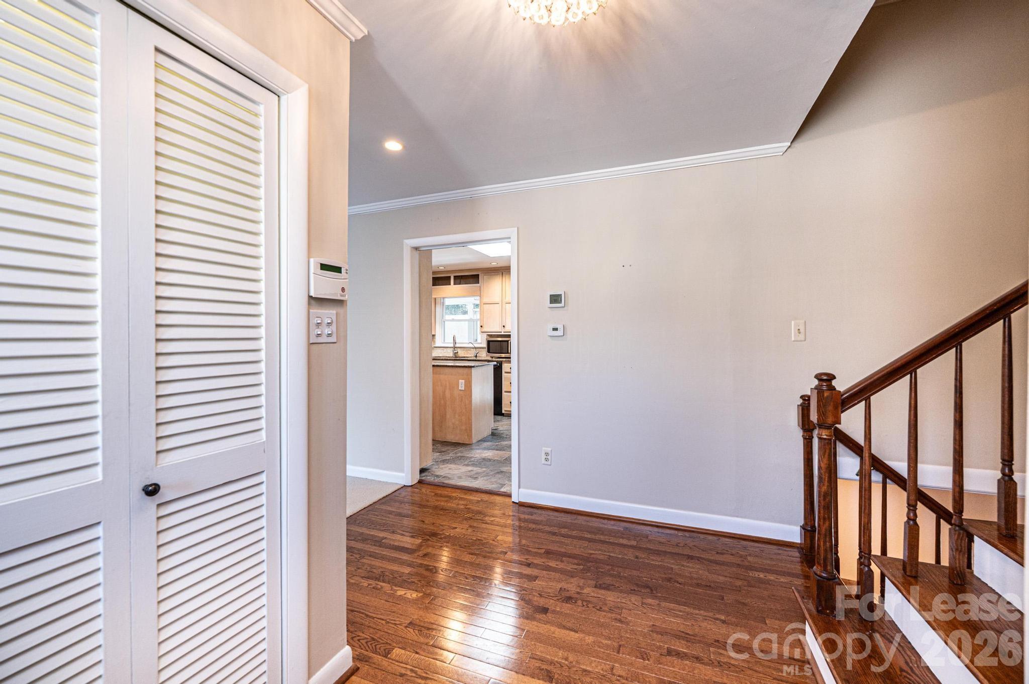 2035 2nd Street Property Photo 5
