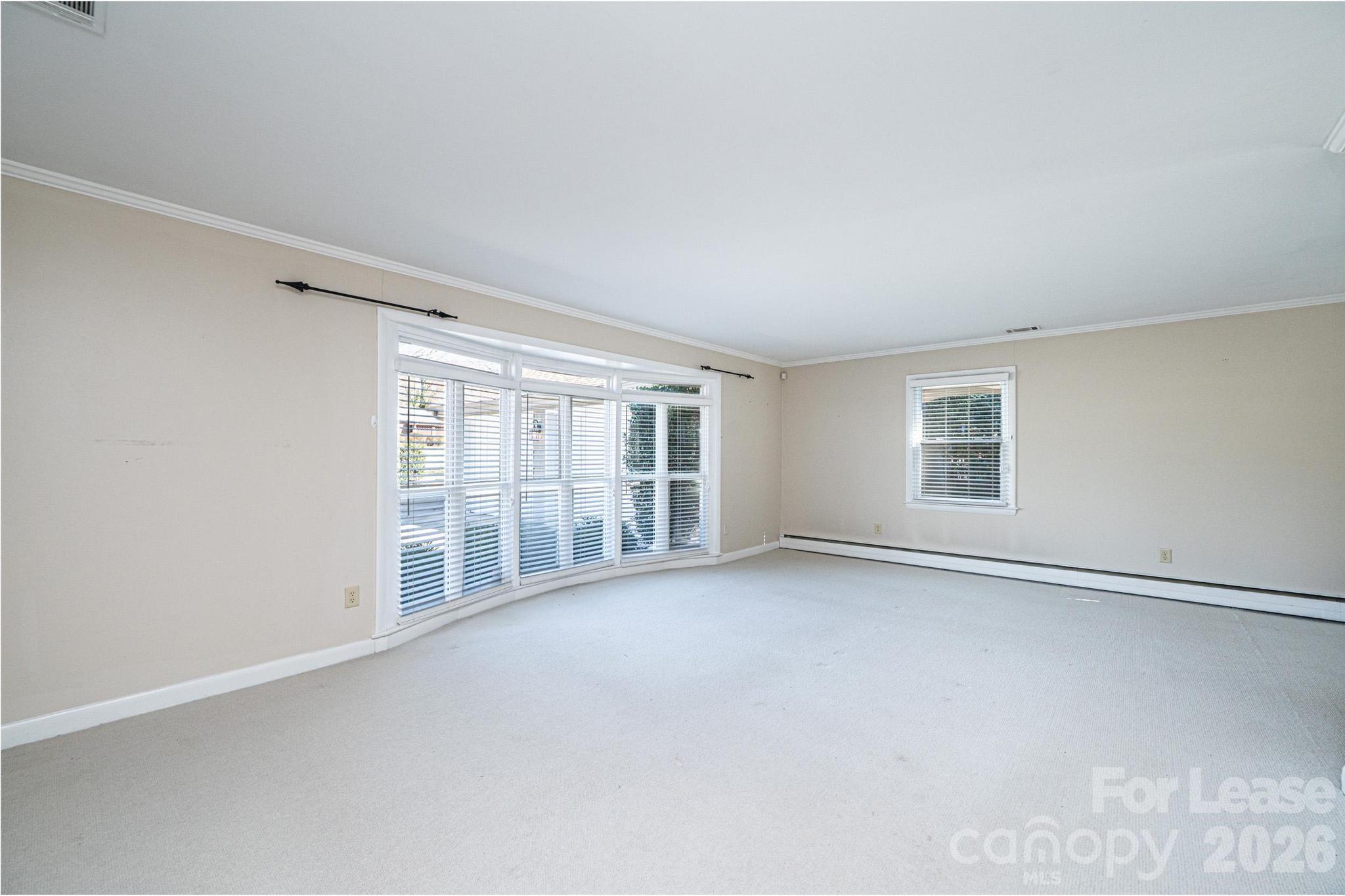 2035 2nd Street Property Photo 6