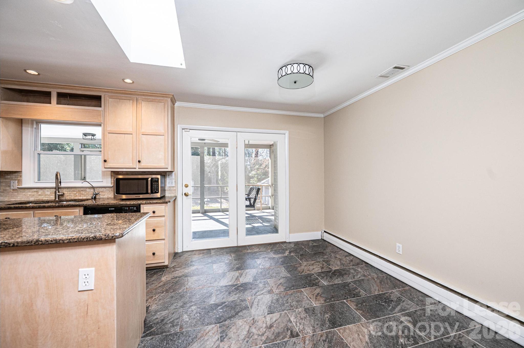 2035 2nd Street Property Photo 17