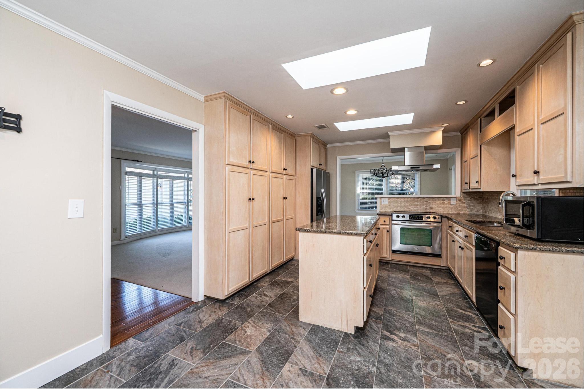 2035 2nd Street Property Photo 18