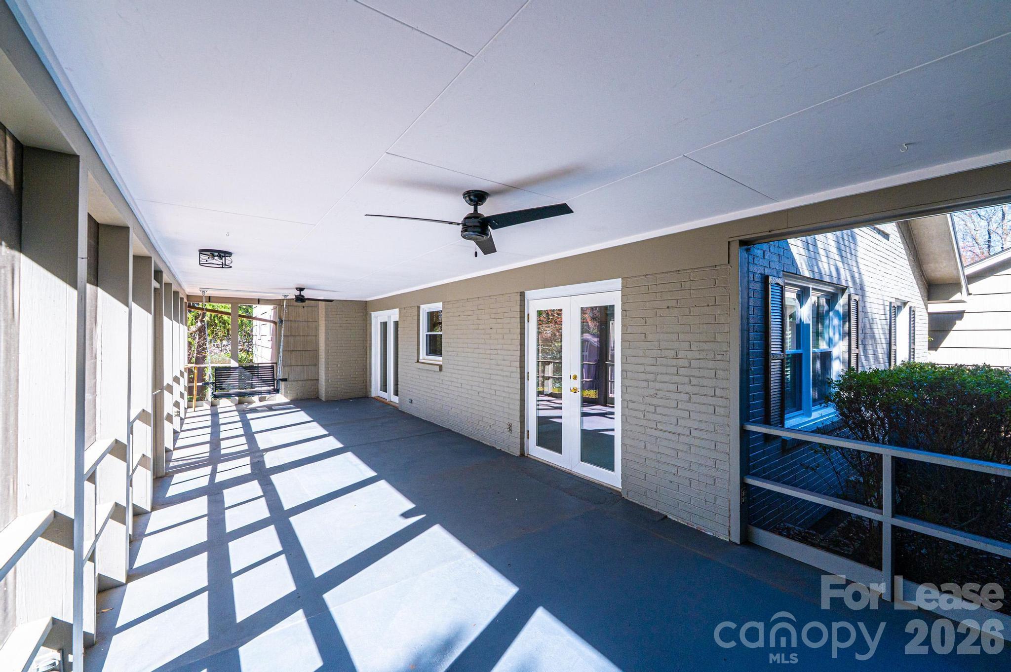 2035 2nd Street Property Photo 19