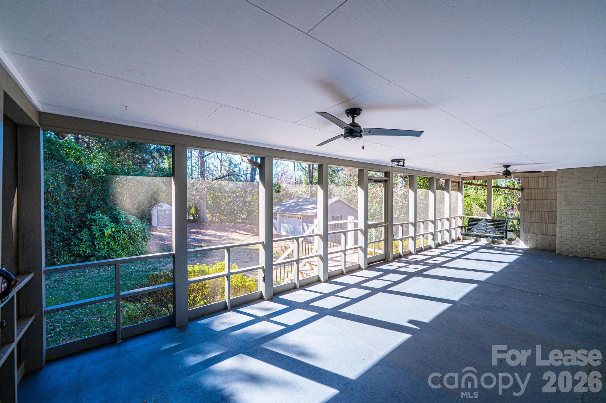 2035 2nd Street Property Photo 20