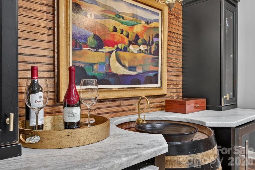 865 Haven Drive Property Photo 13