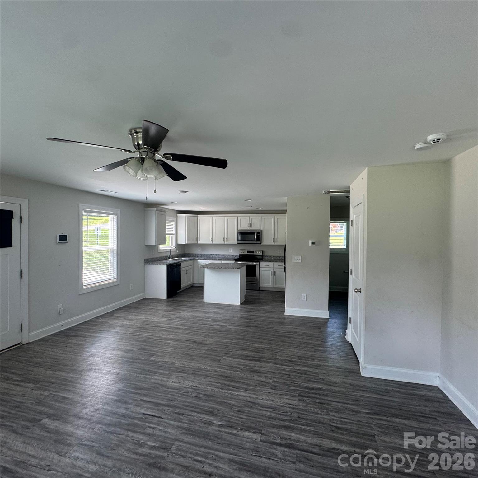 303 2nd Avenue Property Photo 3