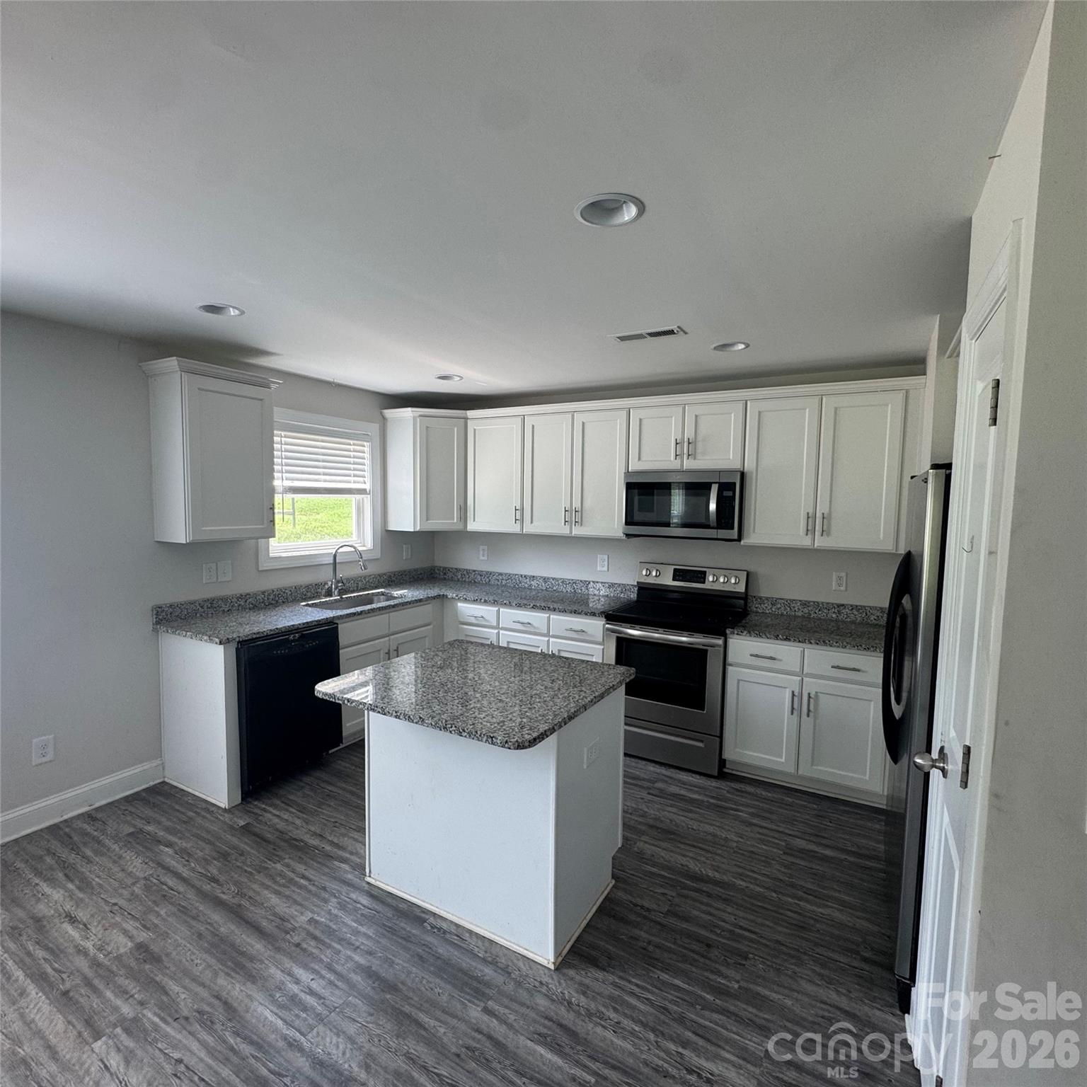 303 2nd Avenue Property Photo 5