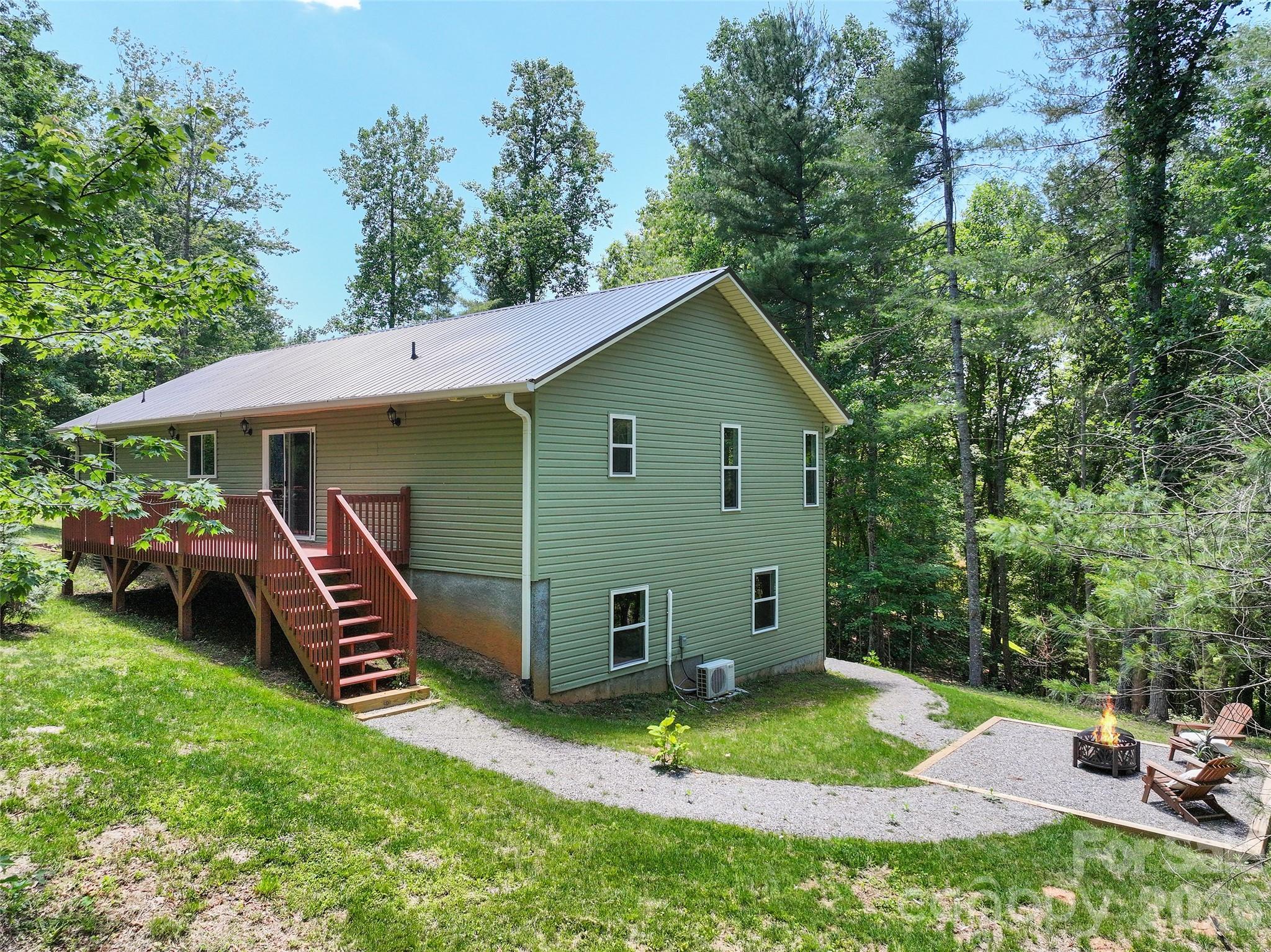 11 Tahchee Trail Property Photo 2