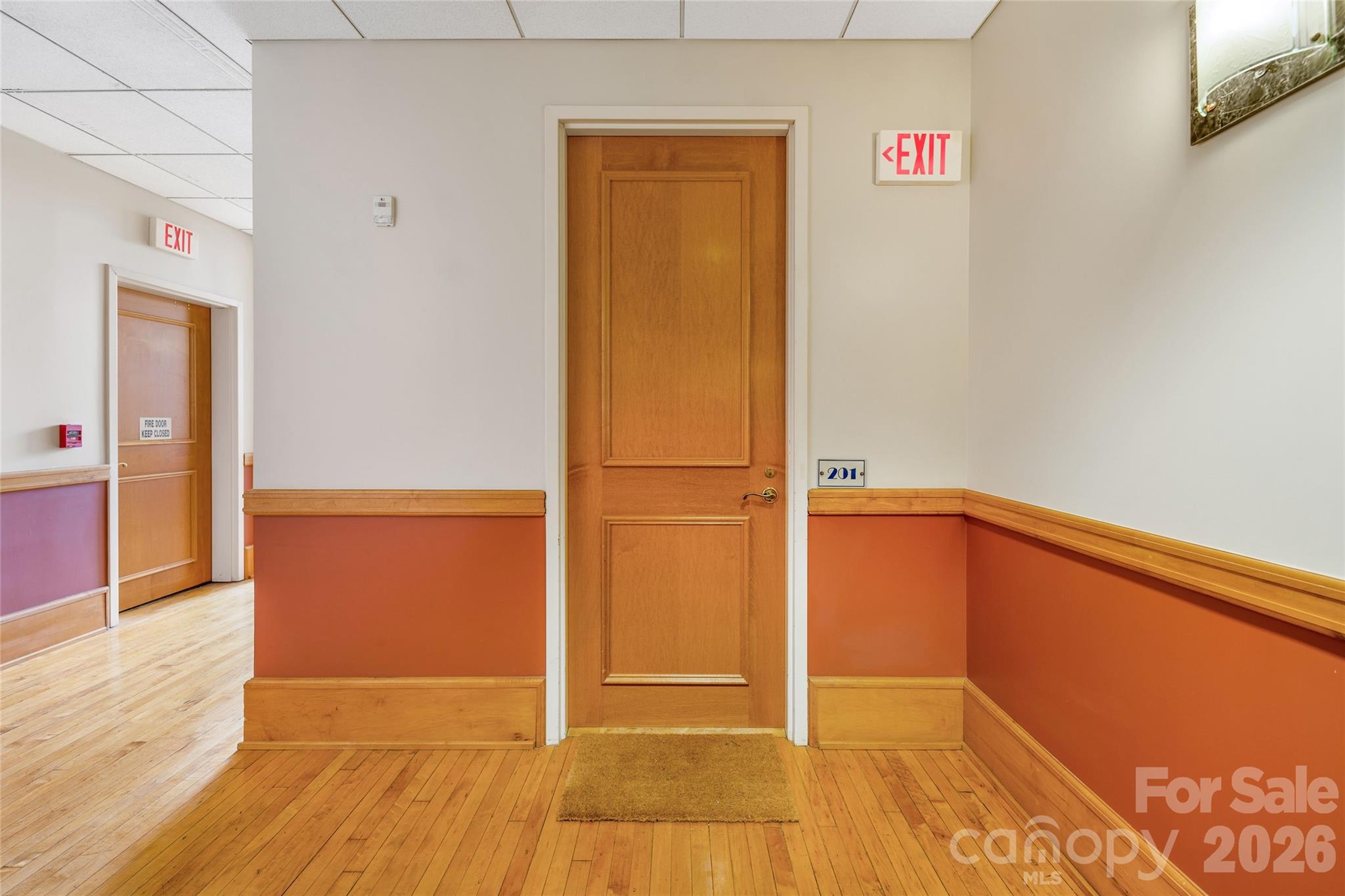 59 College Street 201 Property Photo 27
