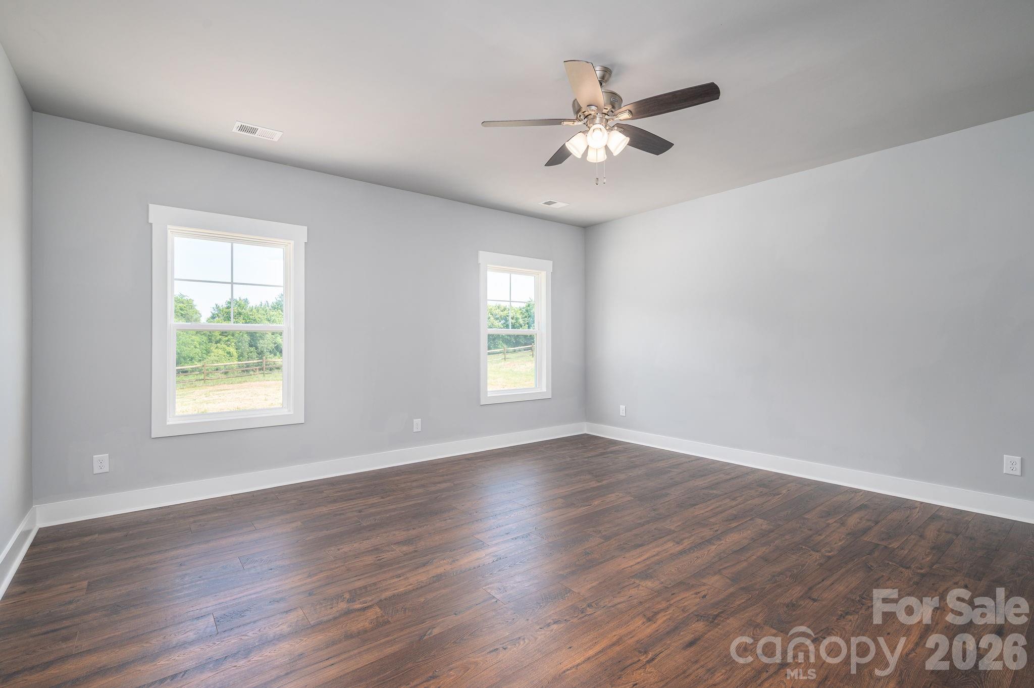 1337 Zeb Haynes Road Property Photo 15