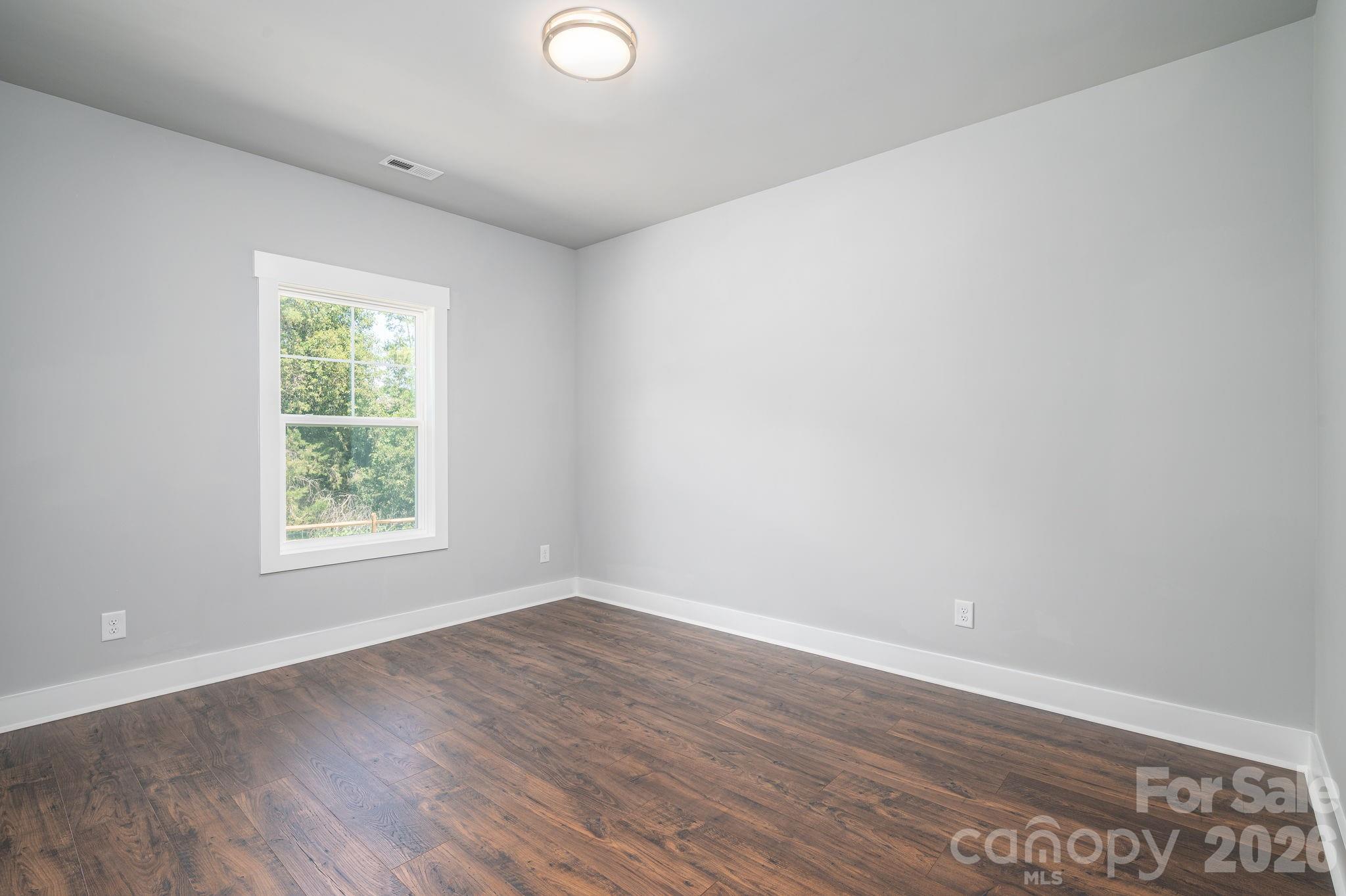 1337 Zeb Haynes Road Property Photo 34
