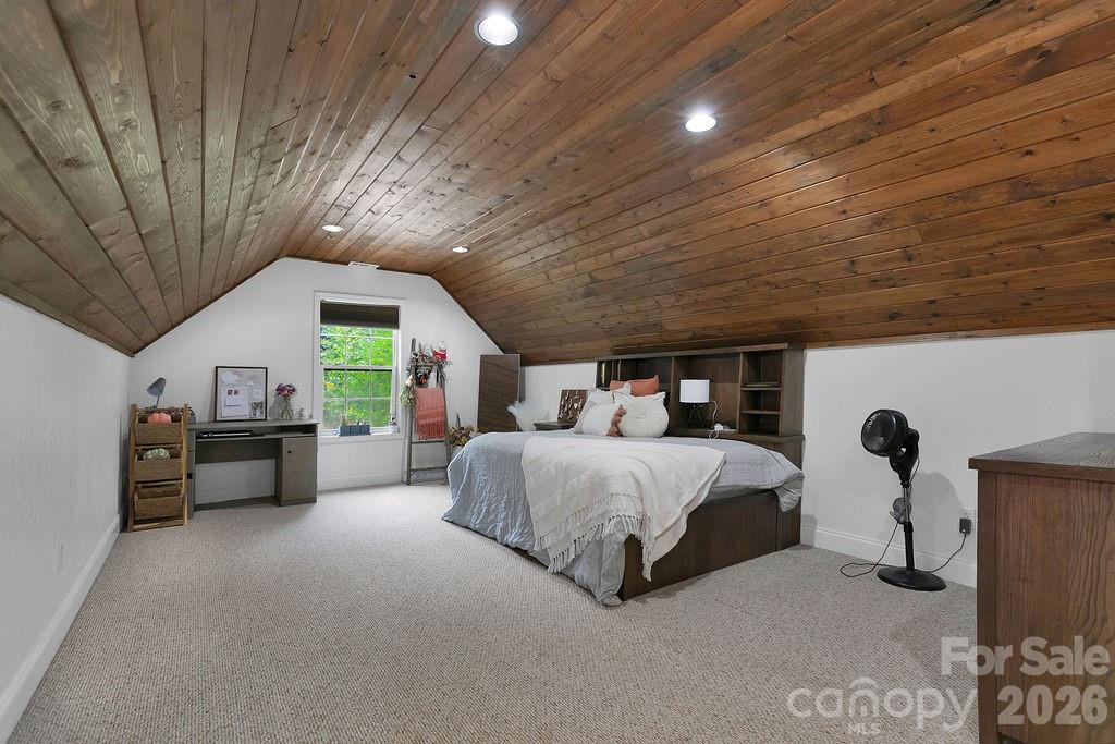 62 Pine Hill Drive Property Photo 30