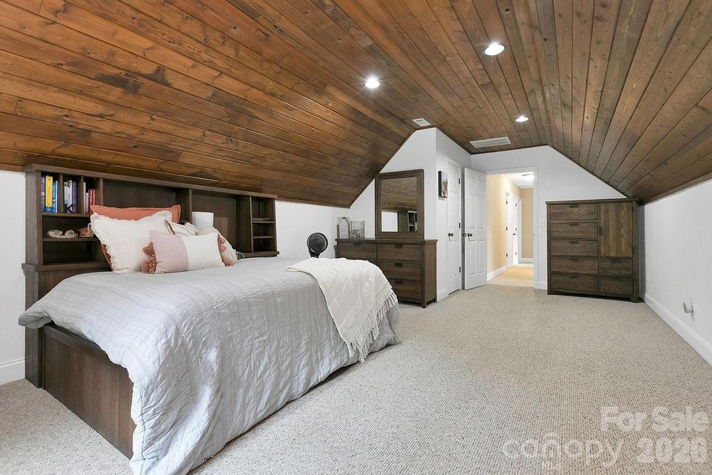 62 Pine Hill Drive Property Photo 31